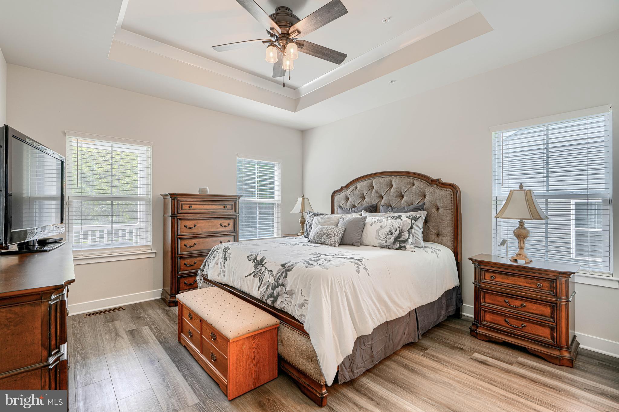 JAMES RUN CARRIAGE HOMES - Residential