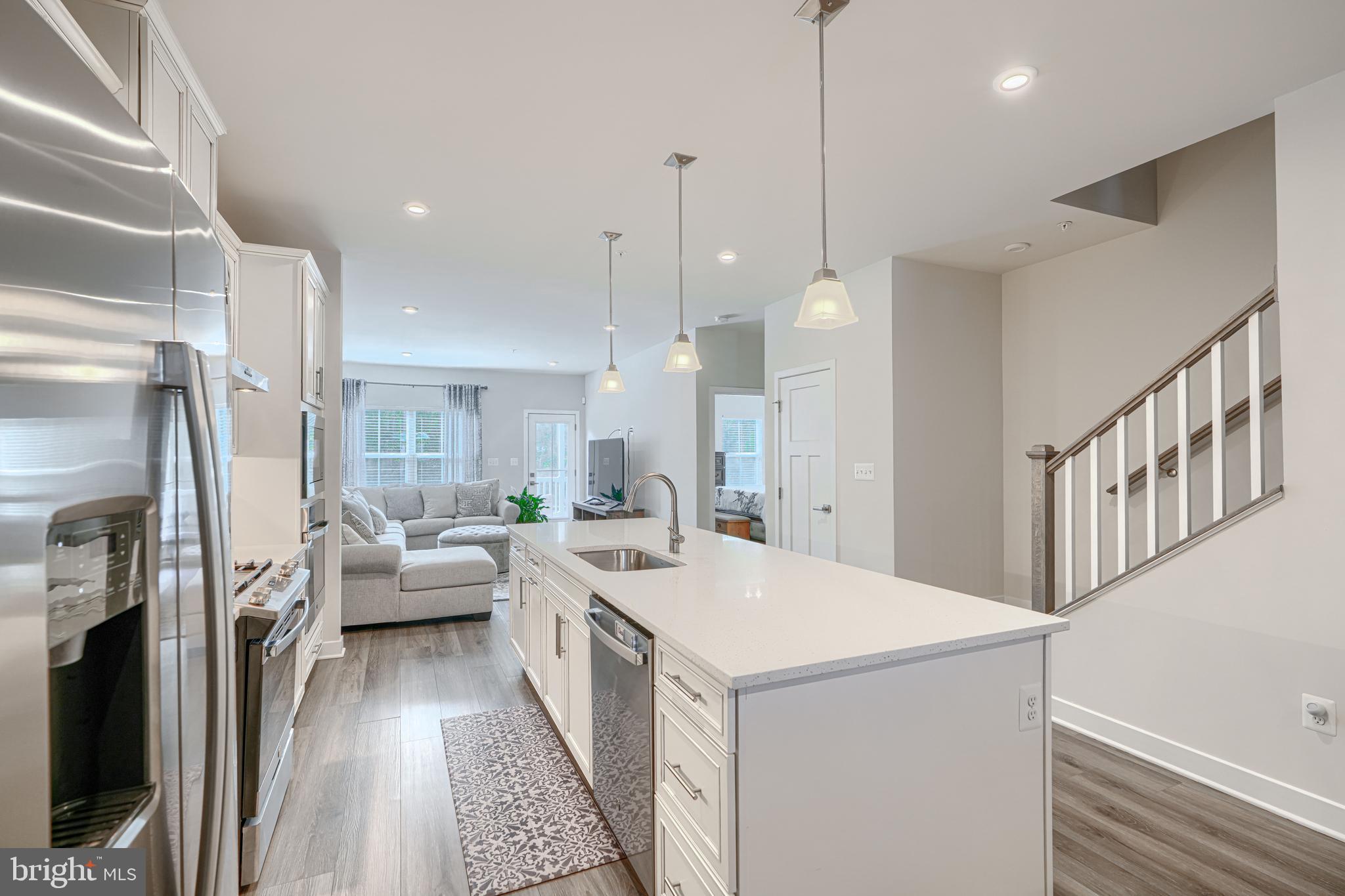 JAMES RUN CARRIAGE HOMES - Residential