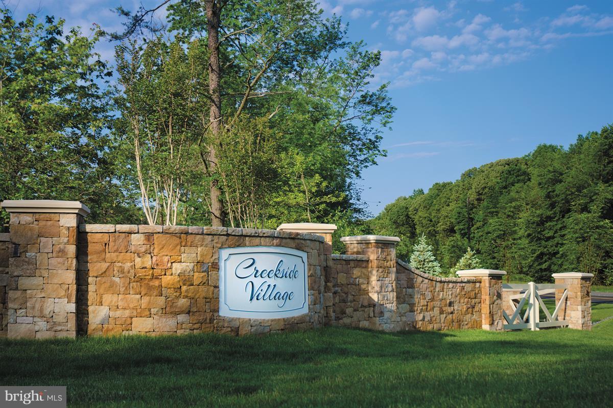 CREEKSIDE VILLAGE - Residential