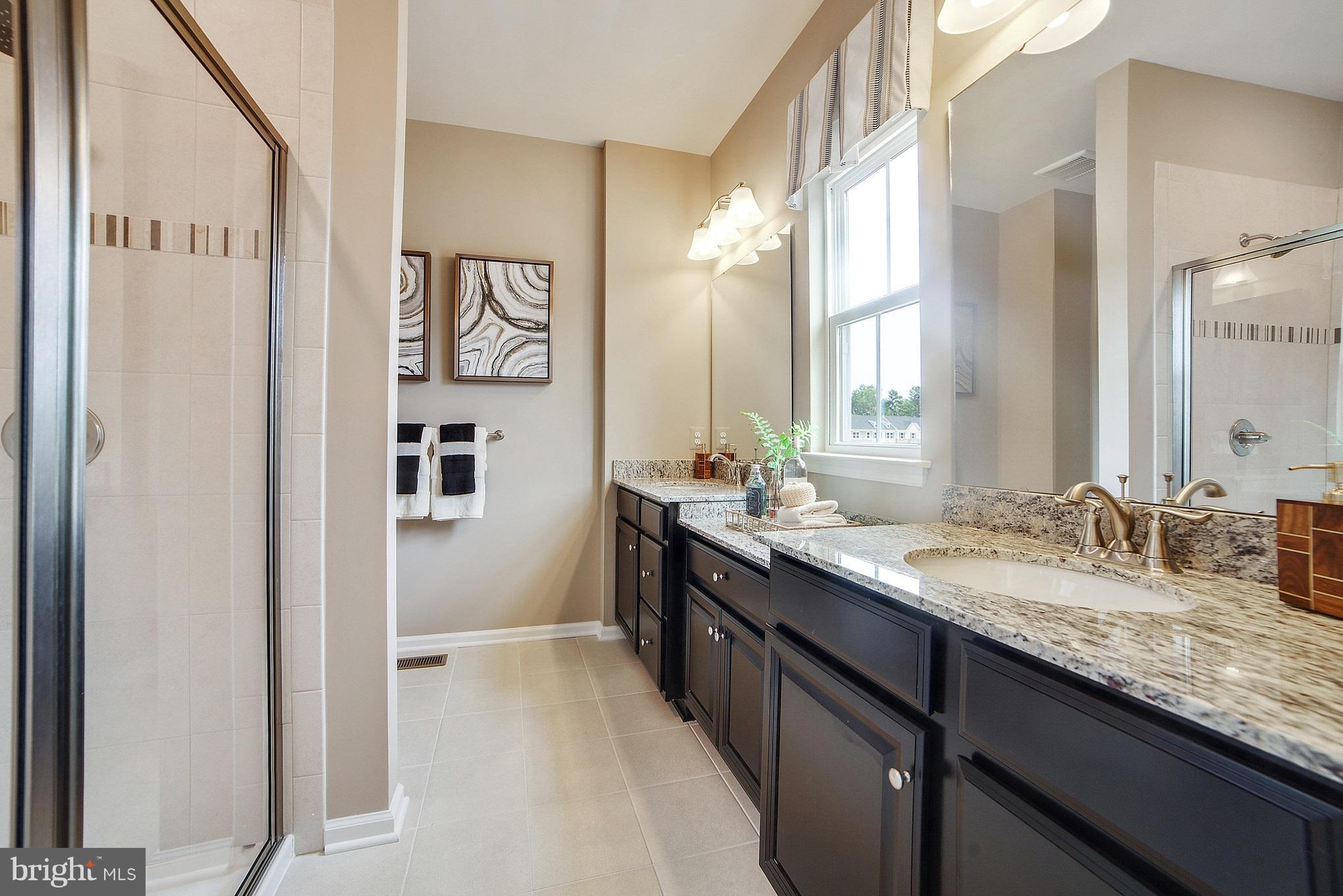 CREEKSIDE VILLAGE - Residential