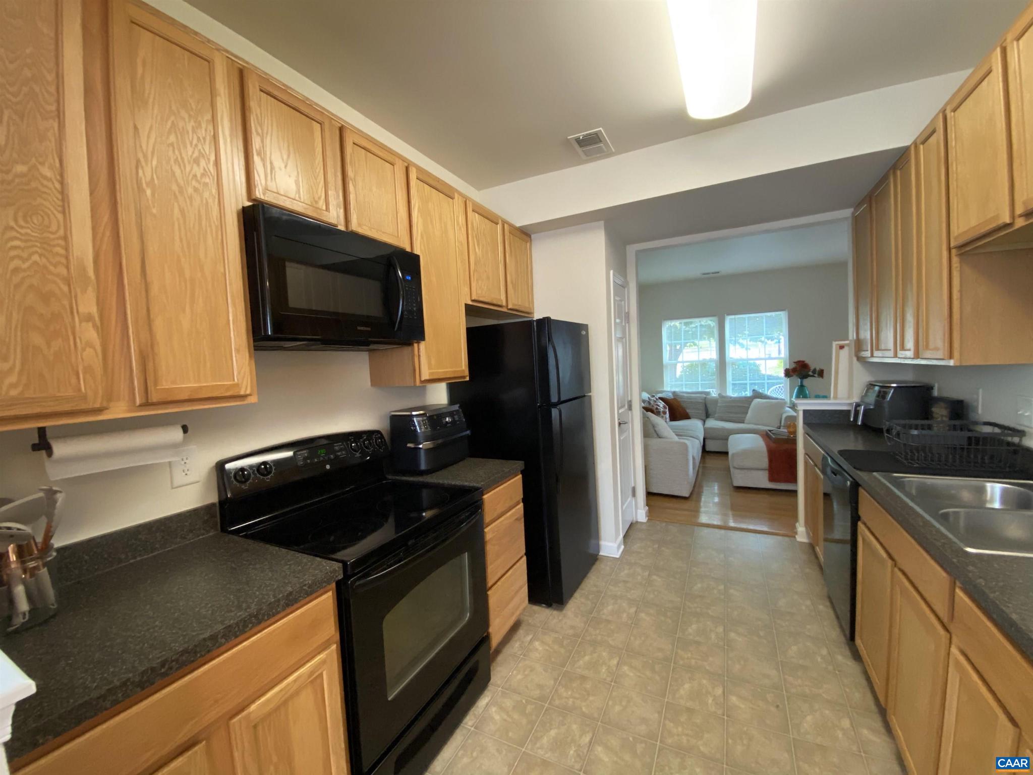 SYCAMORE SQUARE - Residential