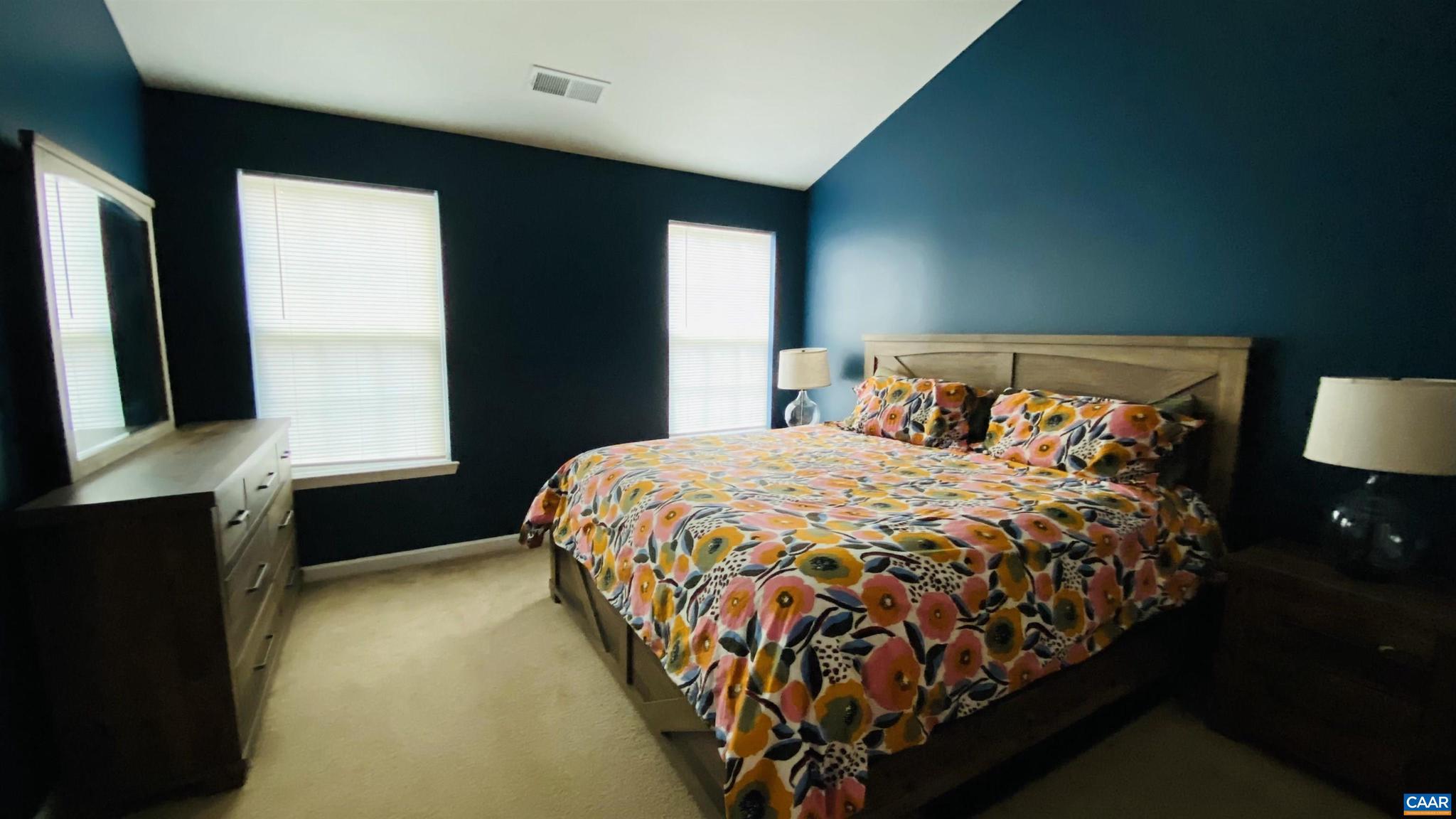 SYCAMORE SQUARE - Residential