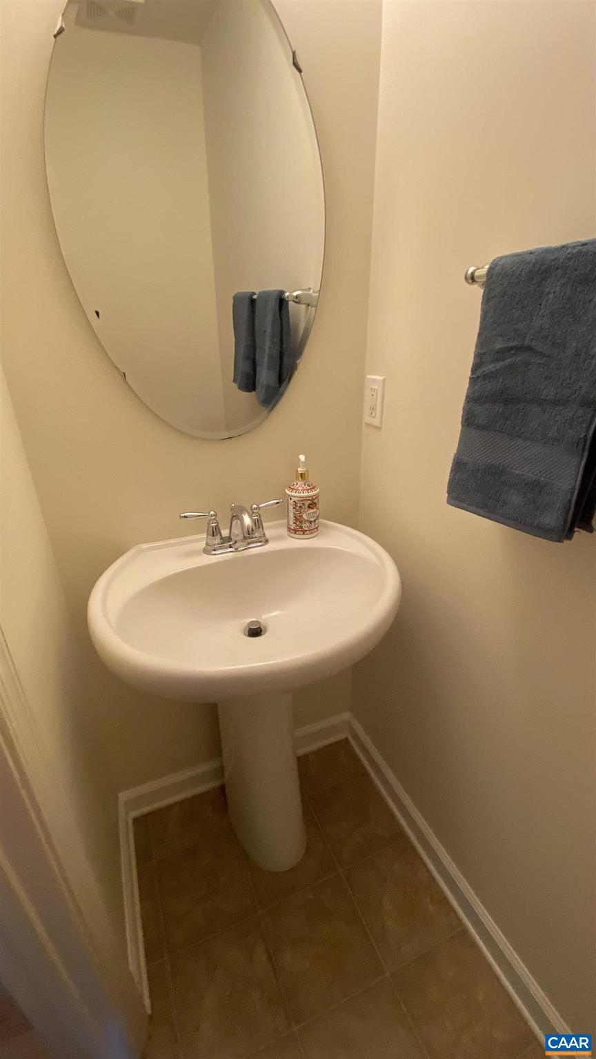 SYCAMORE SQUARE - Residential