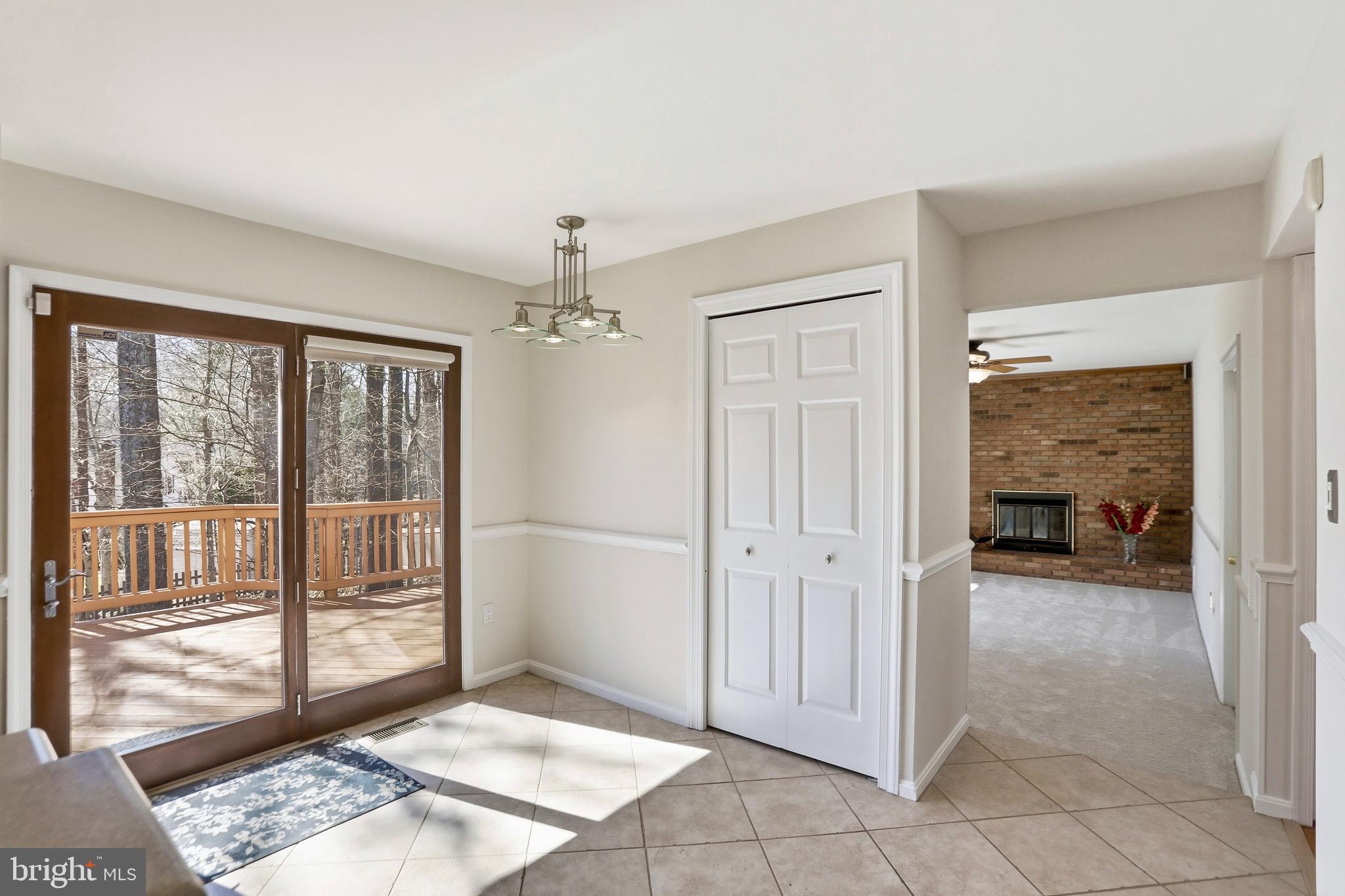 LAKEWOOD HILLS - Residential