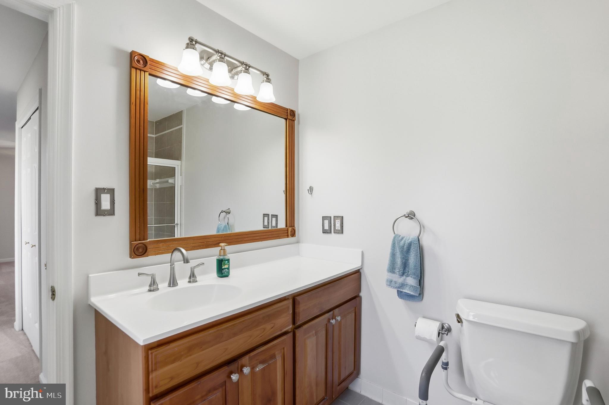 LAKEWOOD HILLS - Residential