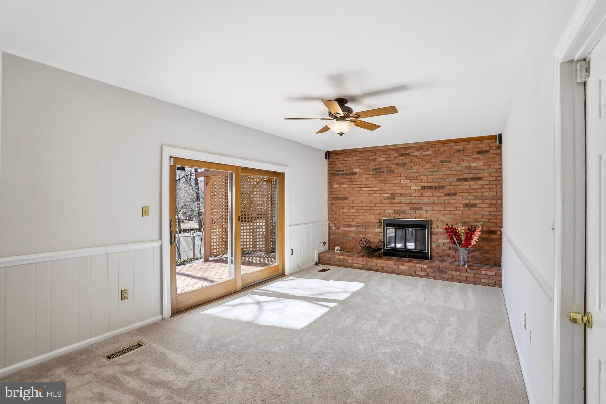 LAKEWOOD HILLS - Residential