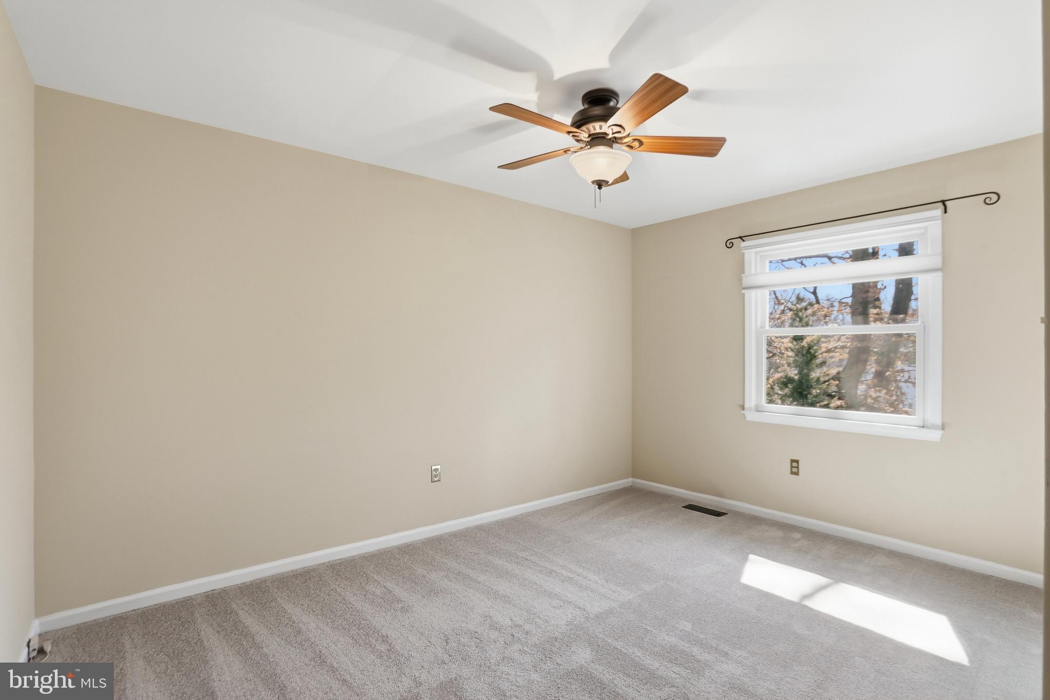 LAKEWOOD HILLS - Residential