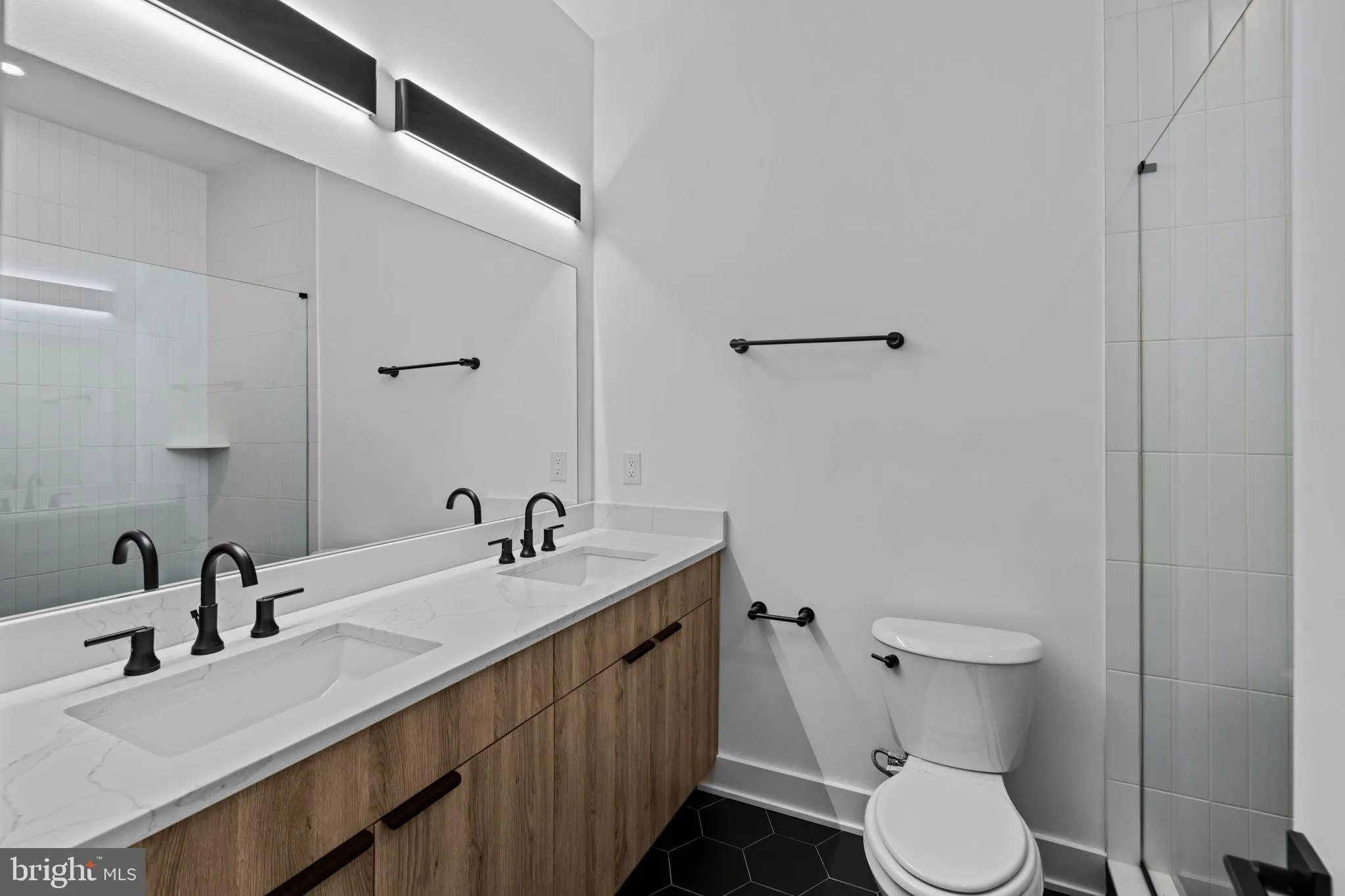 Philadelphia, Pennsylvania 19104, United States, 2 Bedrooms Bedrooms, ,2 BathroomsBathrooms,Residential,Active,104031