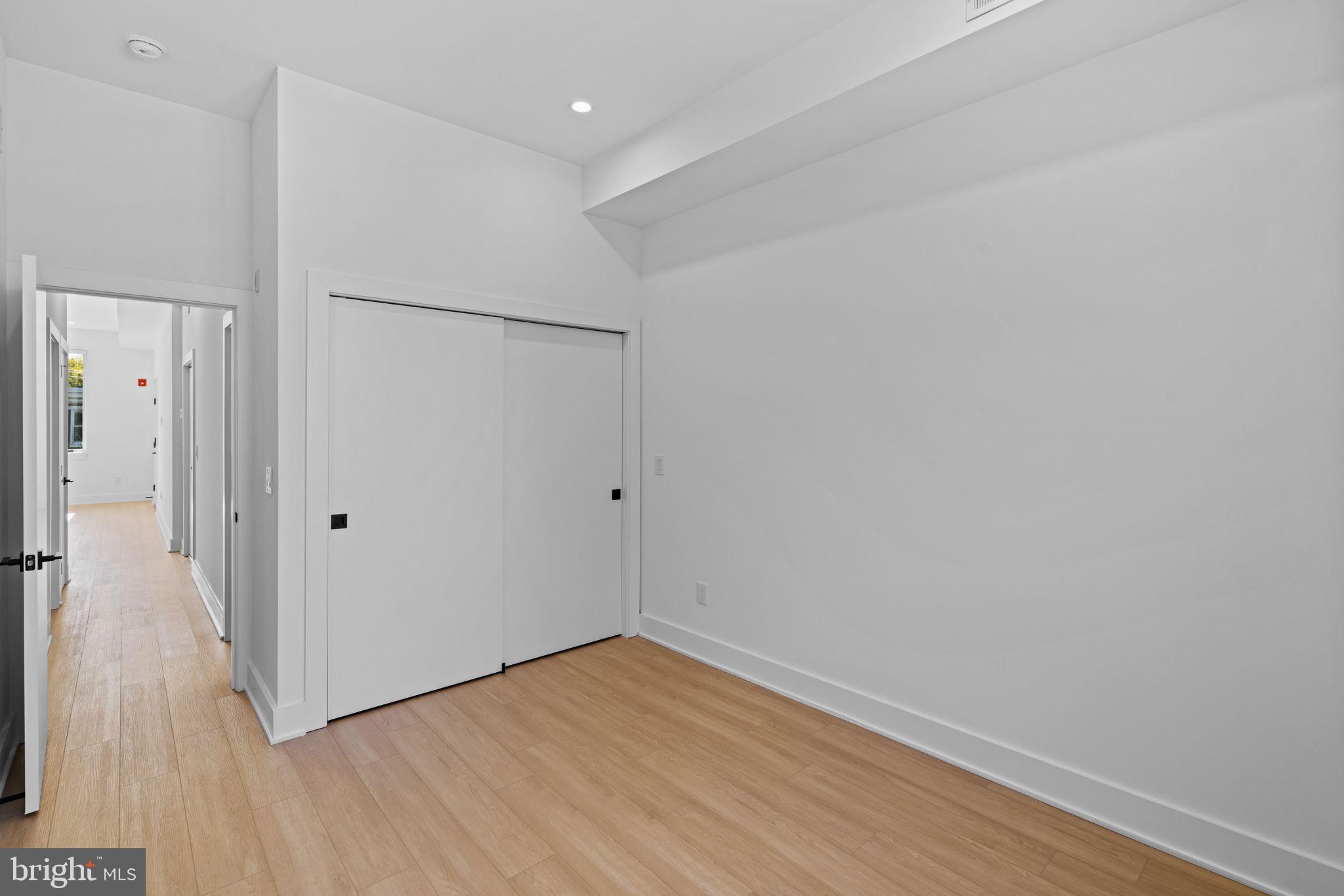 UNIVERSITY CITY - Residential Lease