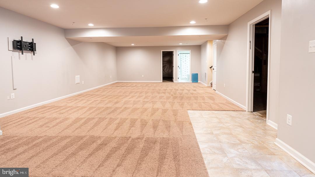 LINDEN GROVE - Residential Lease