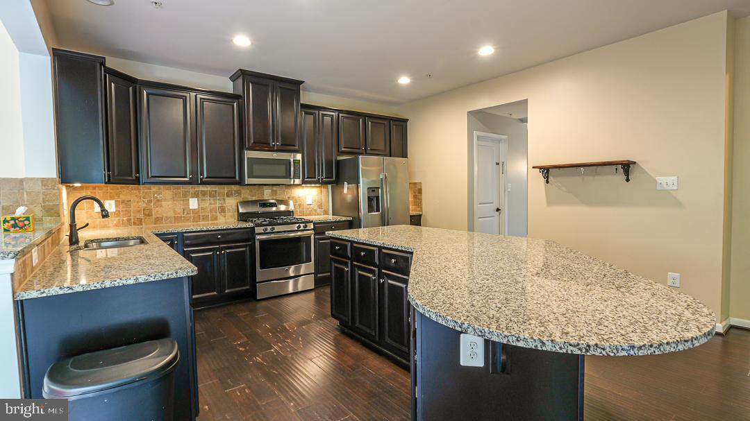 LINDEN GROVE - Residential Lease