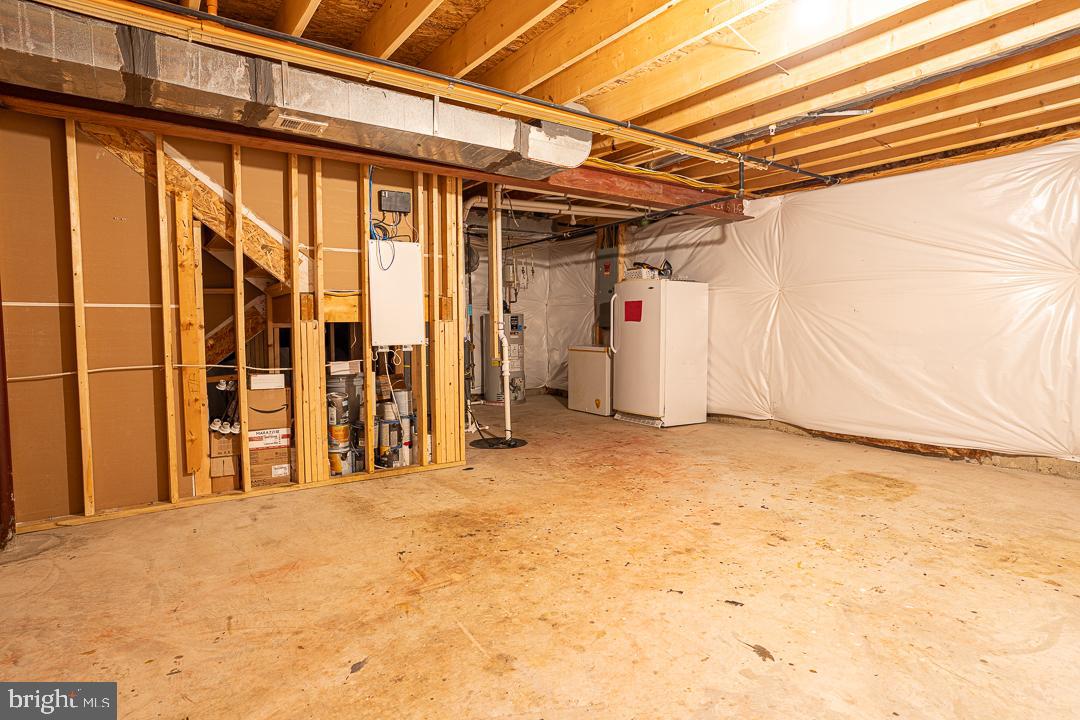 LINDEN GROVE - Residential Lease