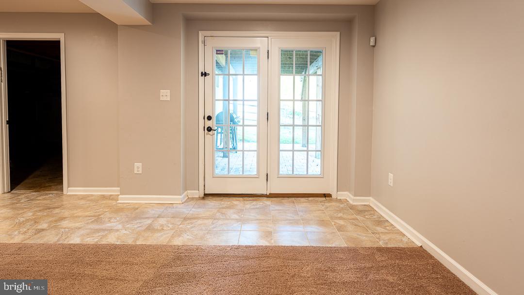 LINDEN GROVE - Residential Lease