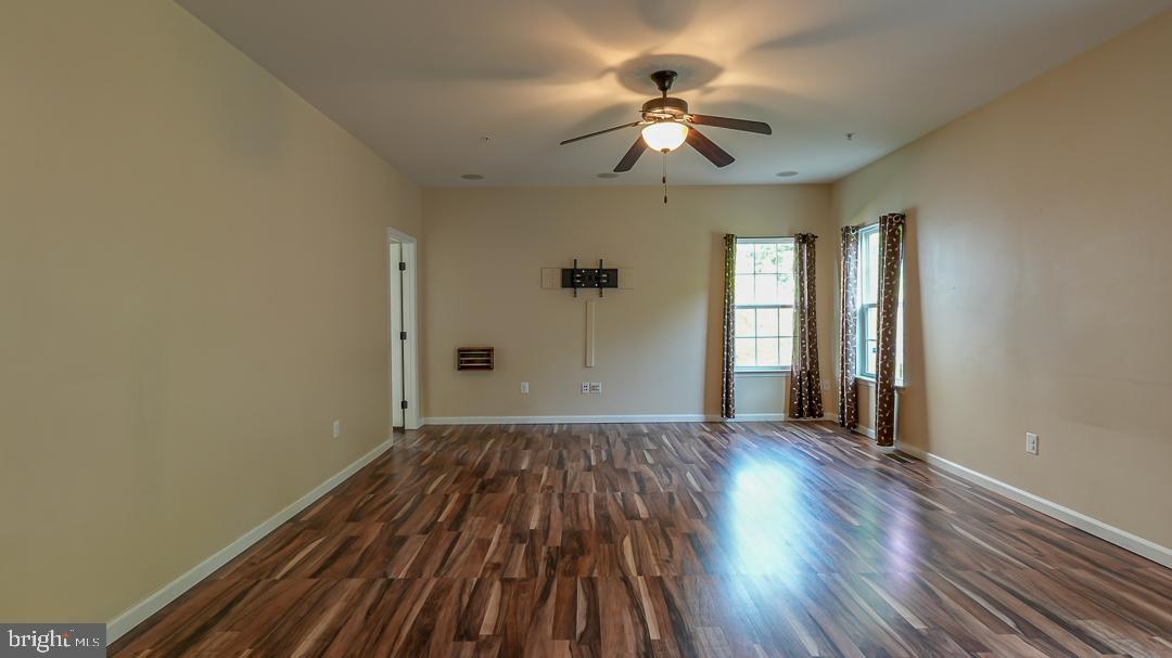 LINDEN GROVE - Residential Lease