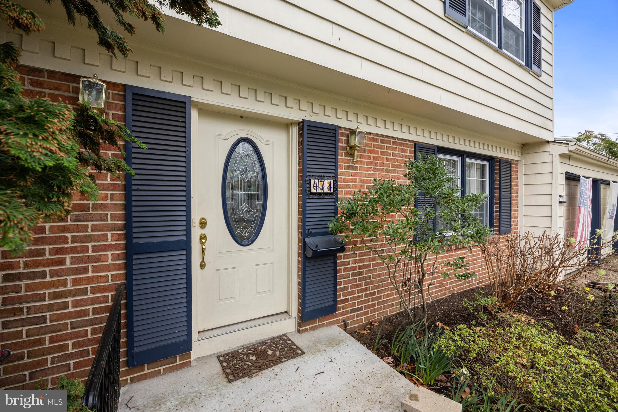 471 BUTTONWOOD LANE