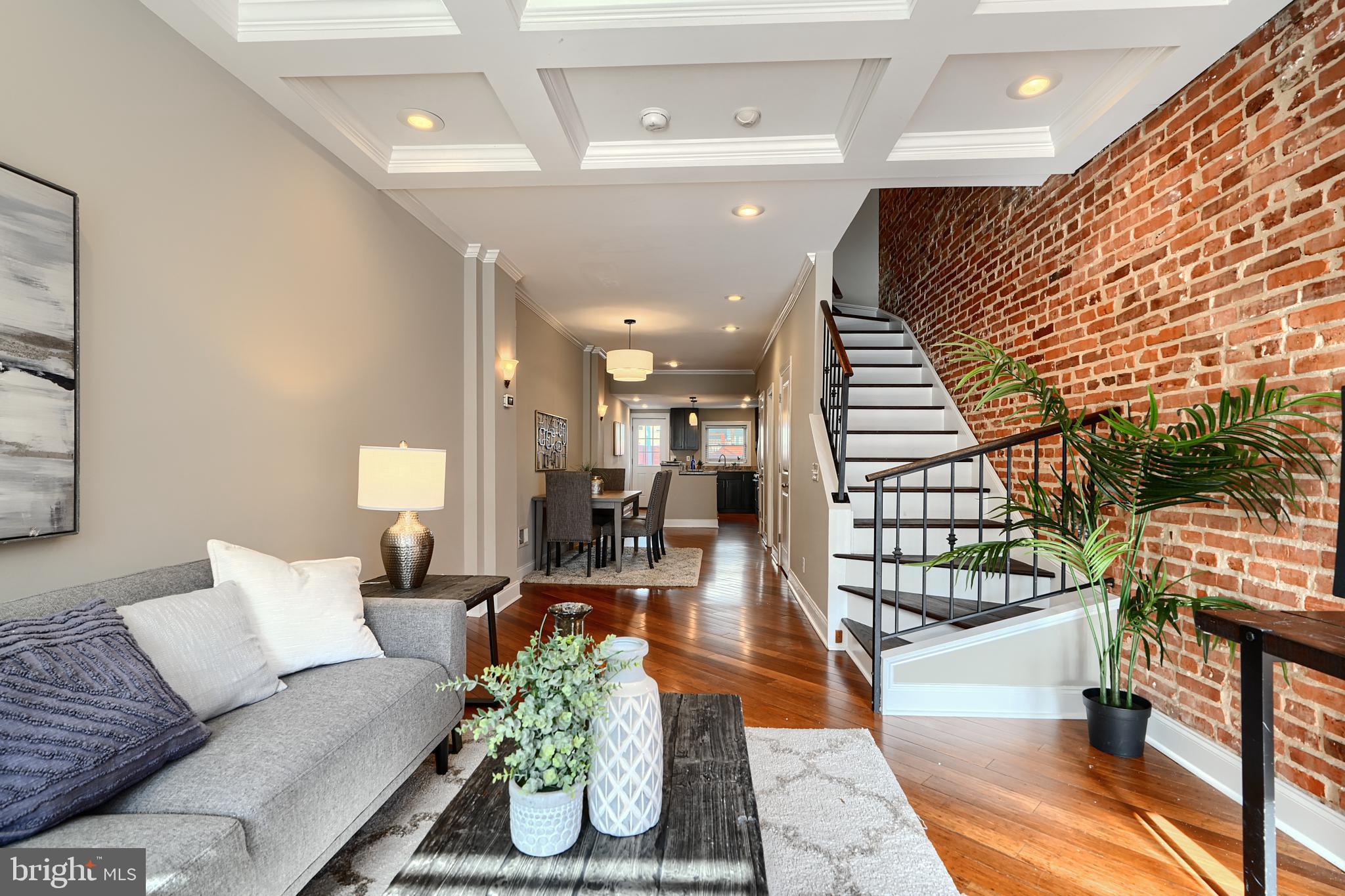 109 S CURLEY STREET