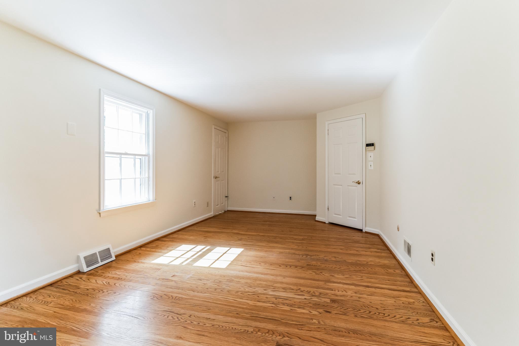 RADNOR HUNT - Residential