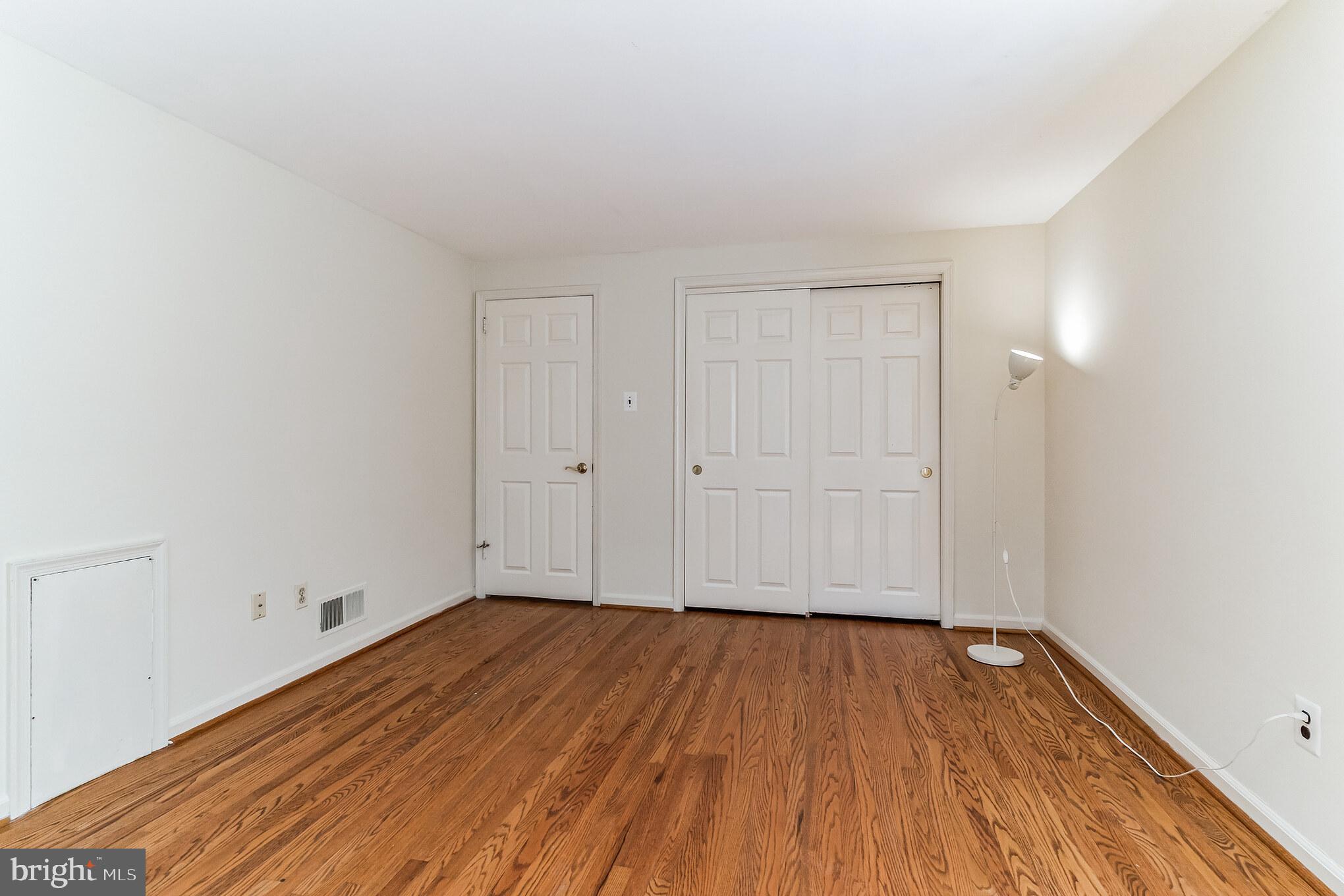 RADNOR HUNT - Residential