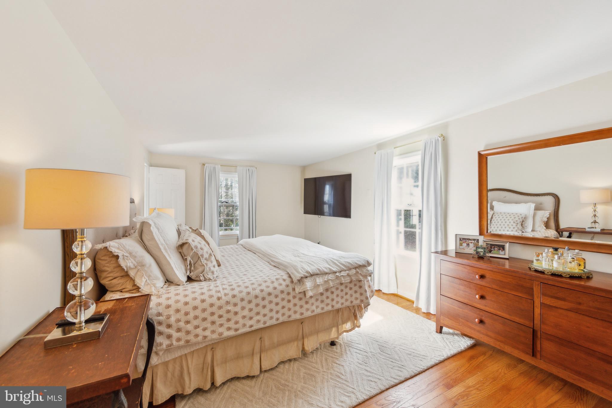 RADNOR HUNT - Residential