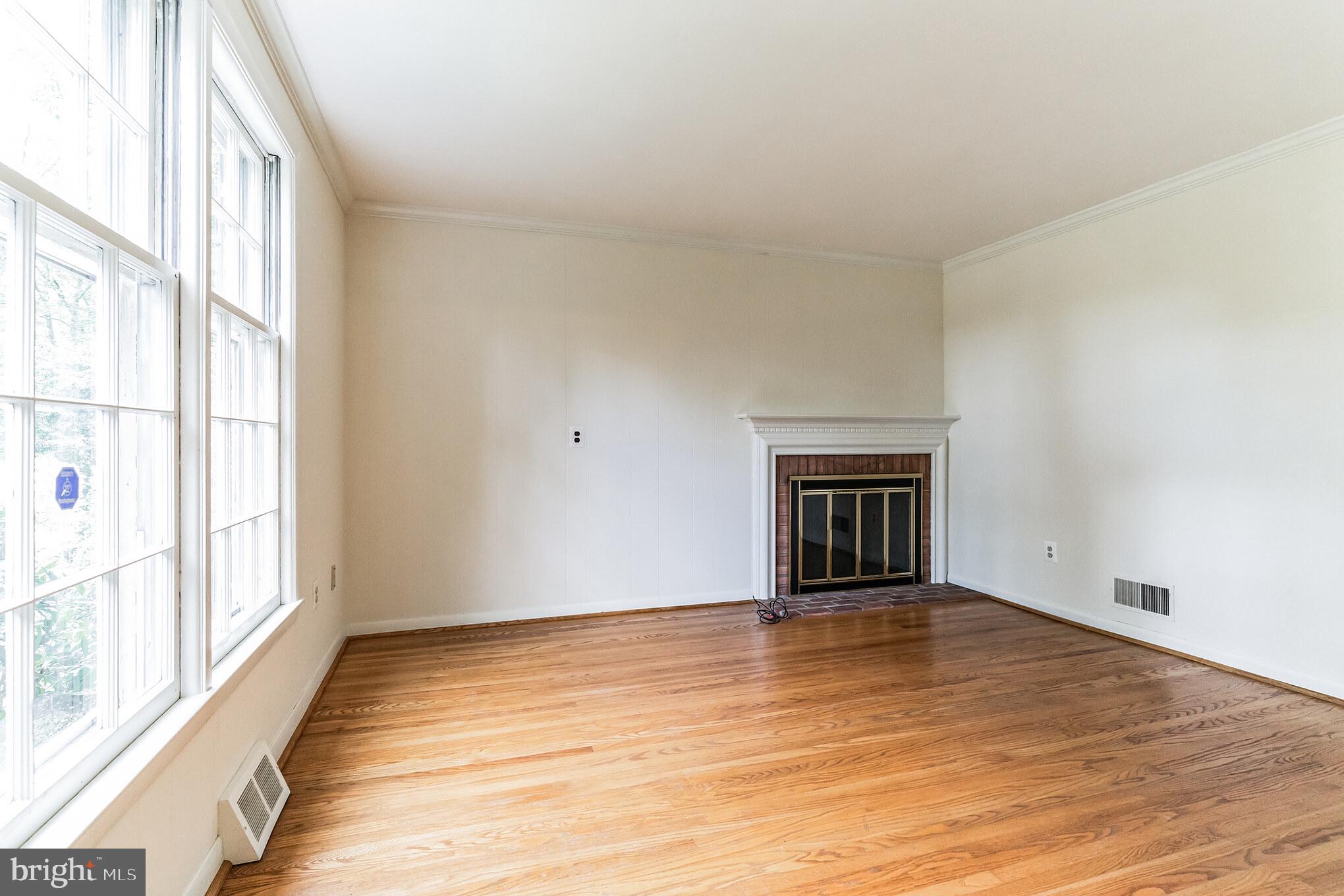 RADNOR HUNT - Residential