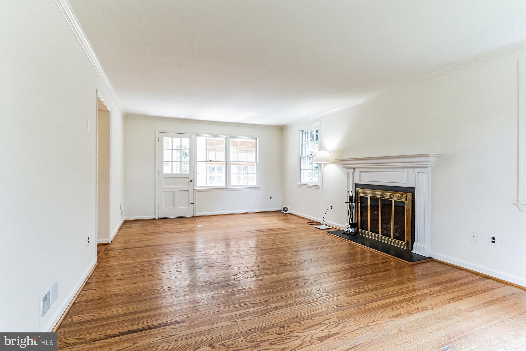 RADNOR HUNT - Residential