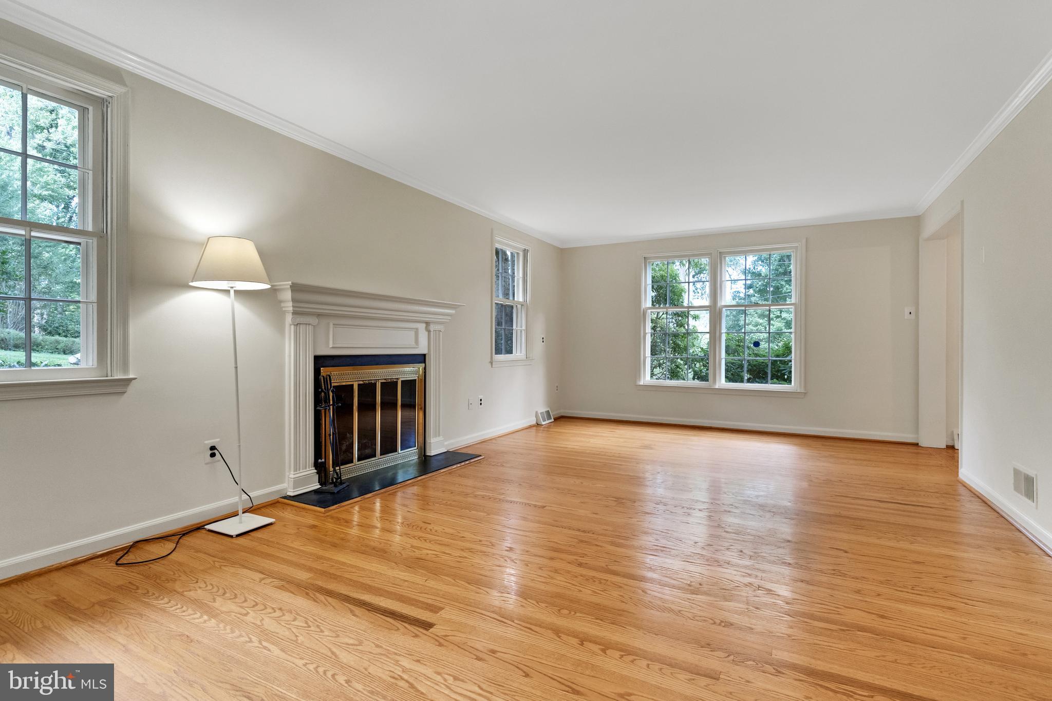 RADNOR HUNT - Residential