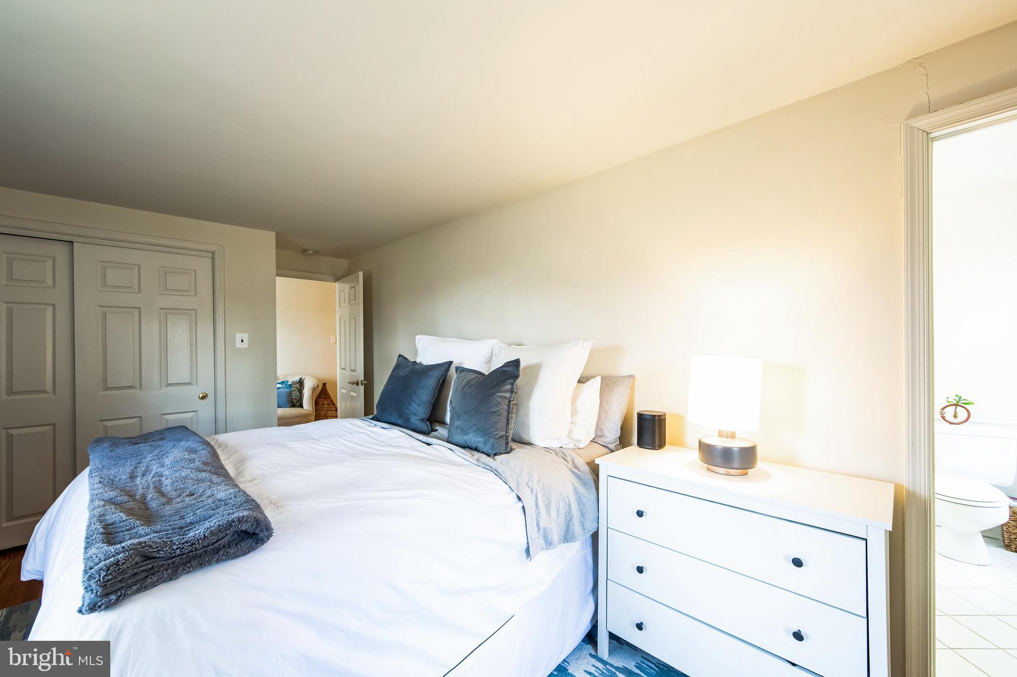 RADNOR HUNT - Residential