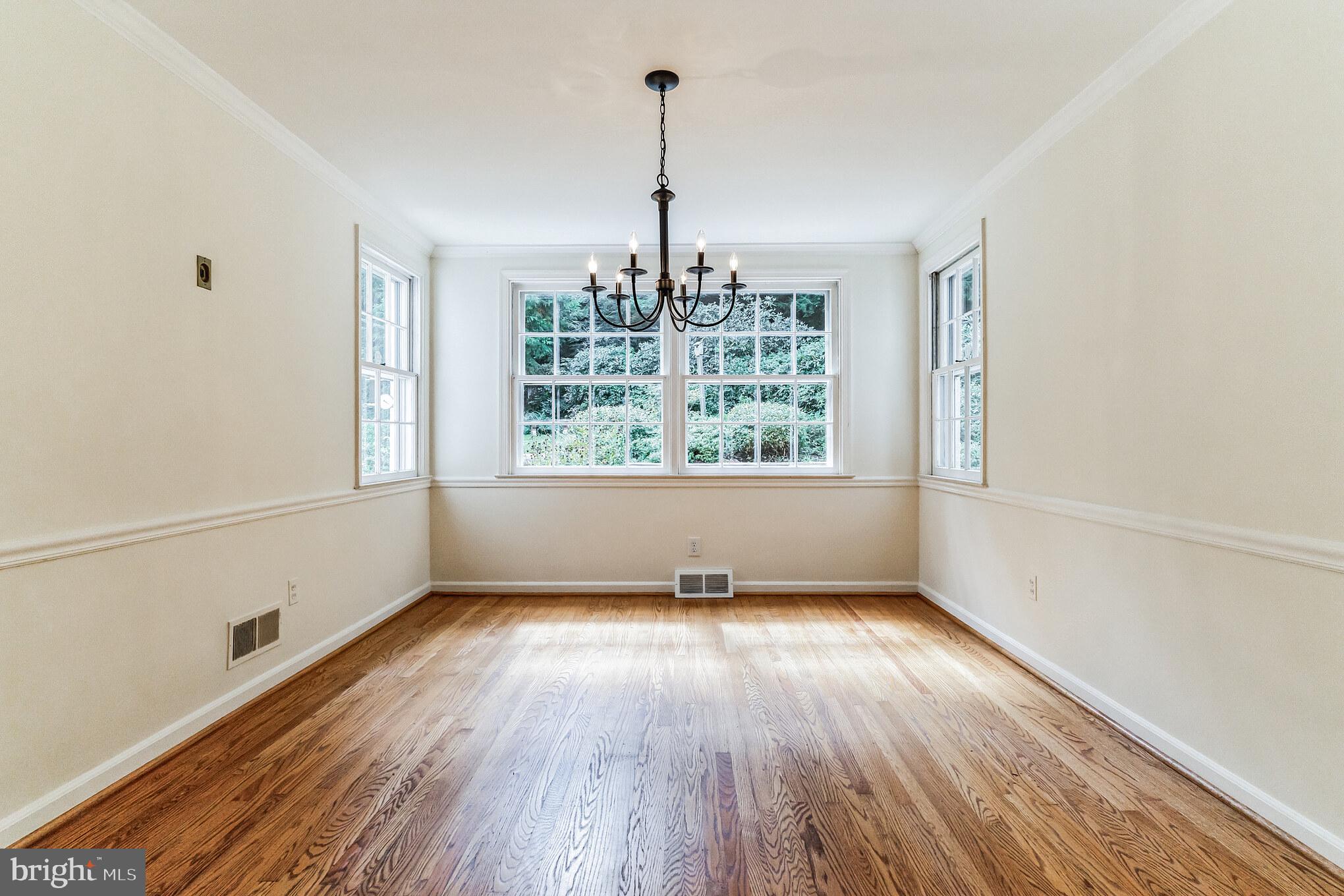 RADNOR HUNT - Residential