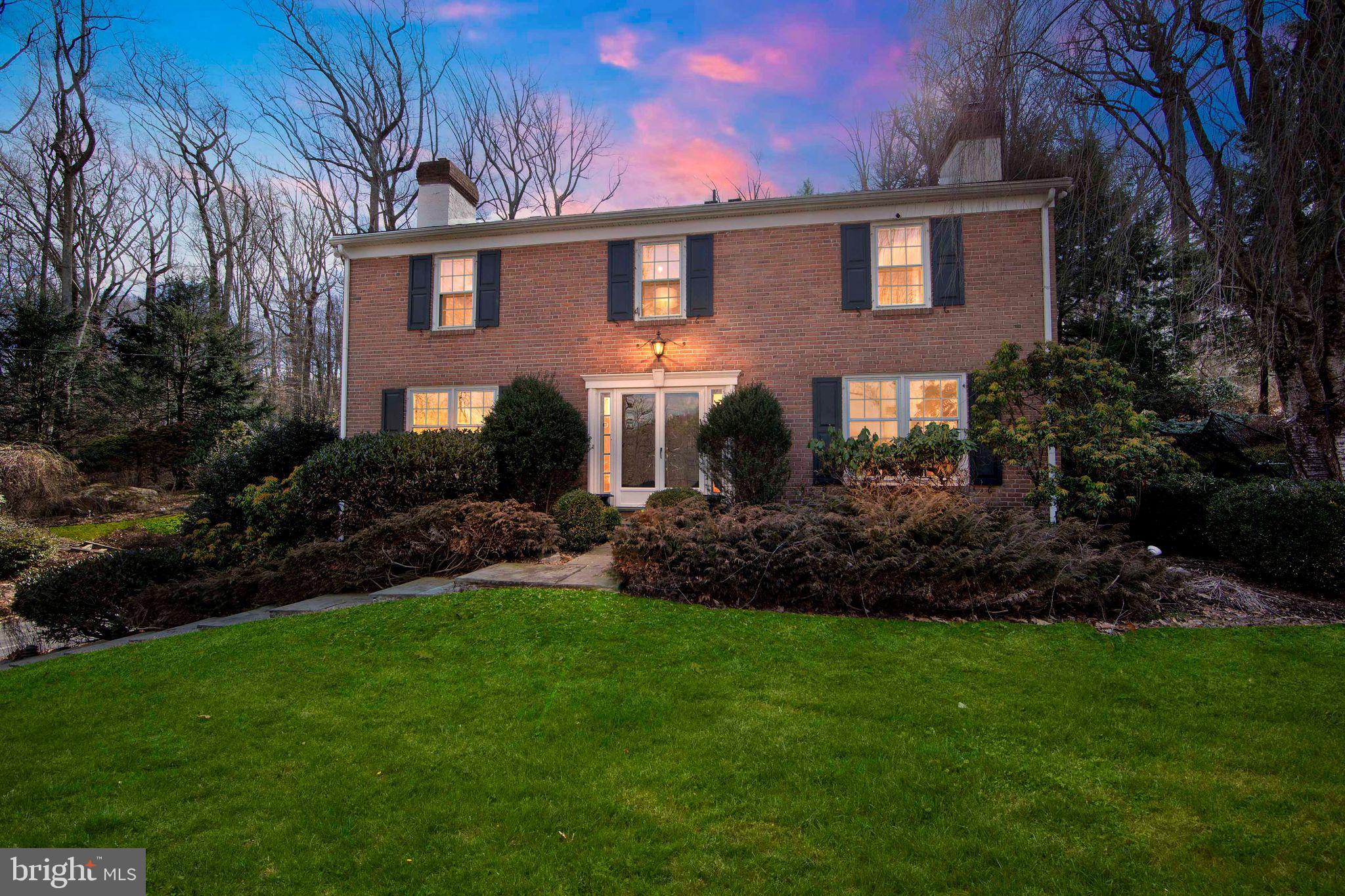 RADNOR HUNT - Residential