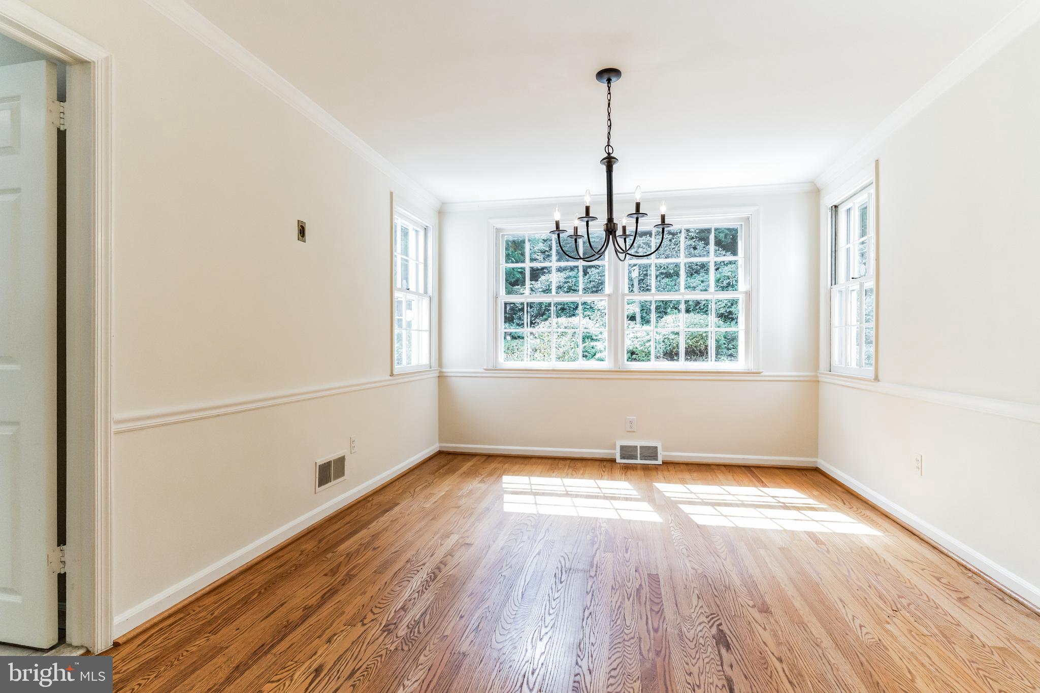 RADNOR HUNT - Residential