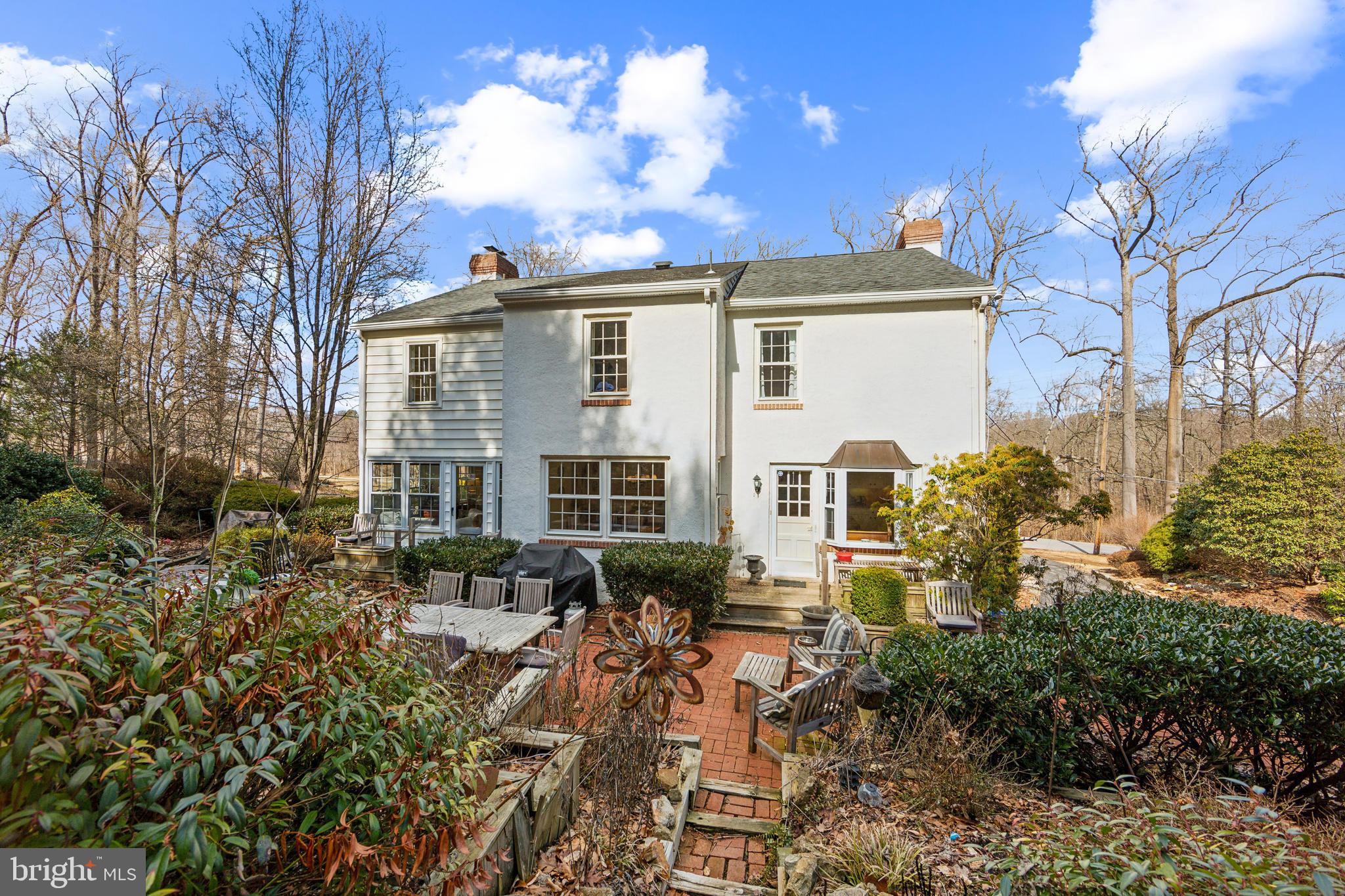 RADNOR HUNT - Residential