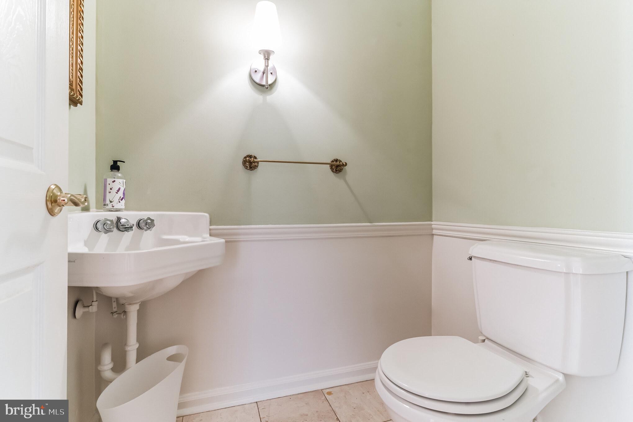 RADNOR HUNT - Residential