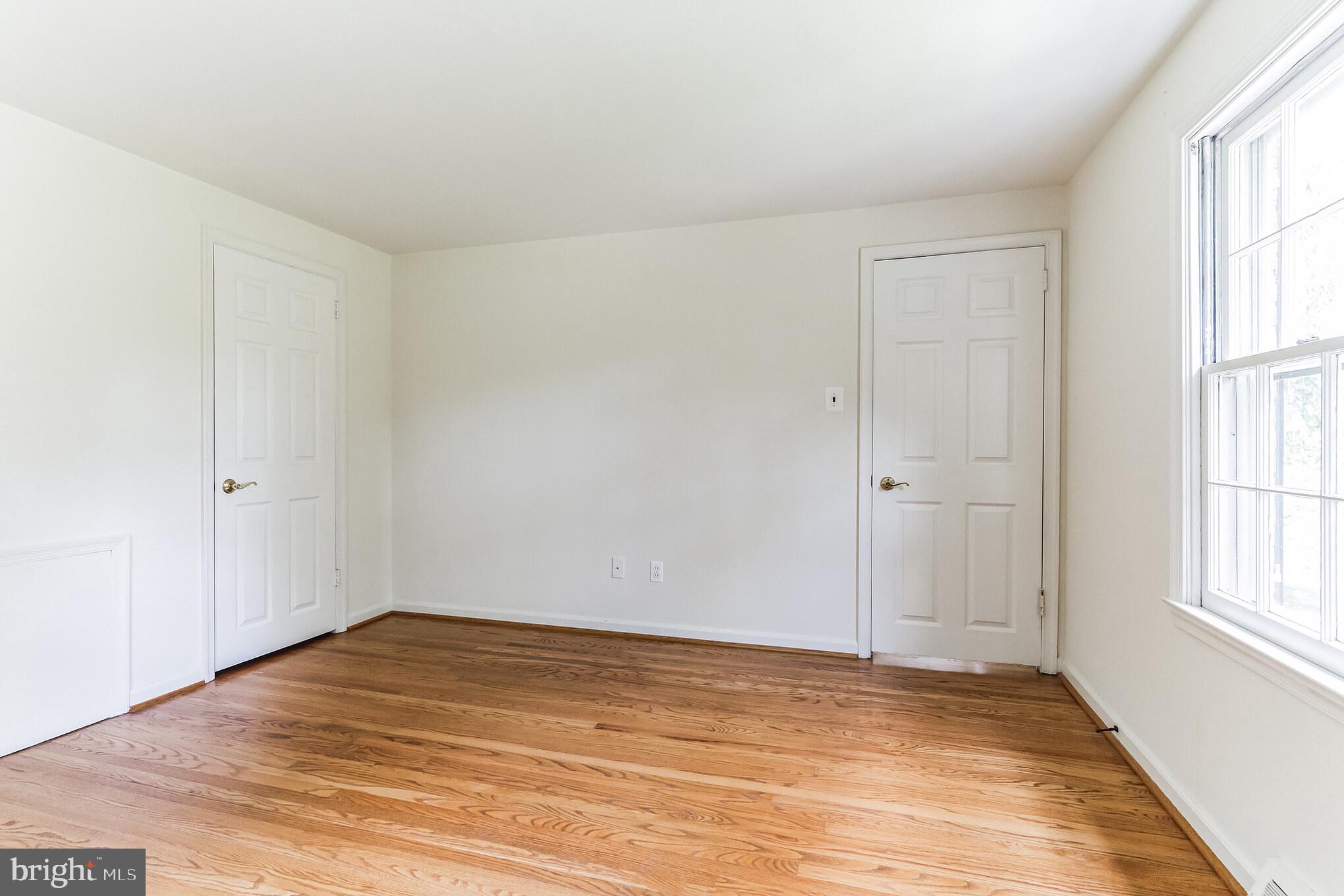 RADNOR HUNT - Residential