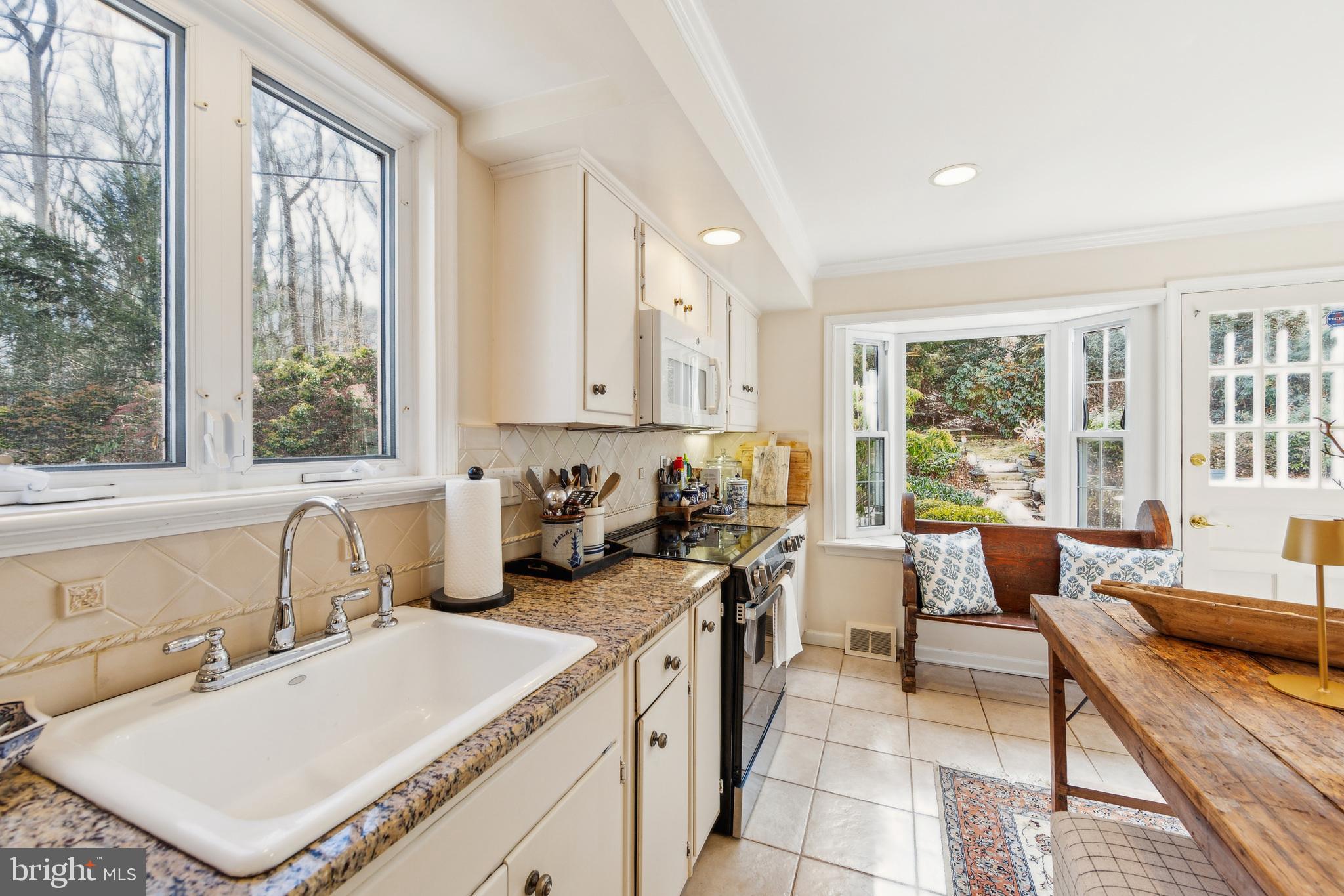 RADNOR HUNT - Residential