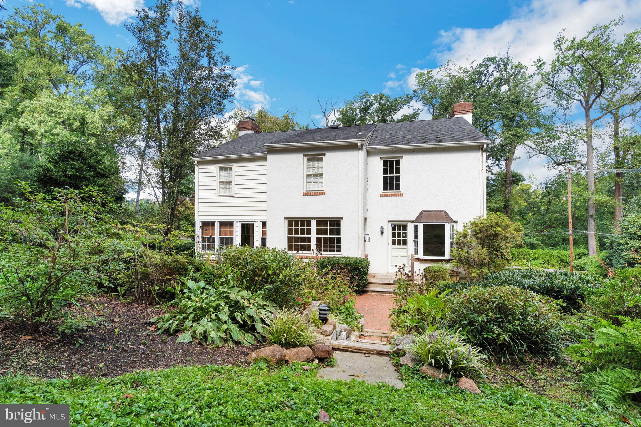 RADNOR HUNT - Residential