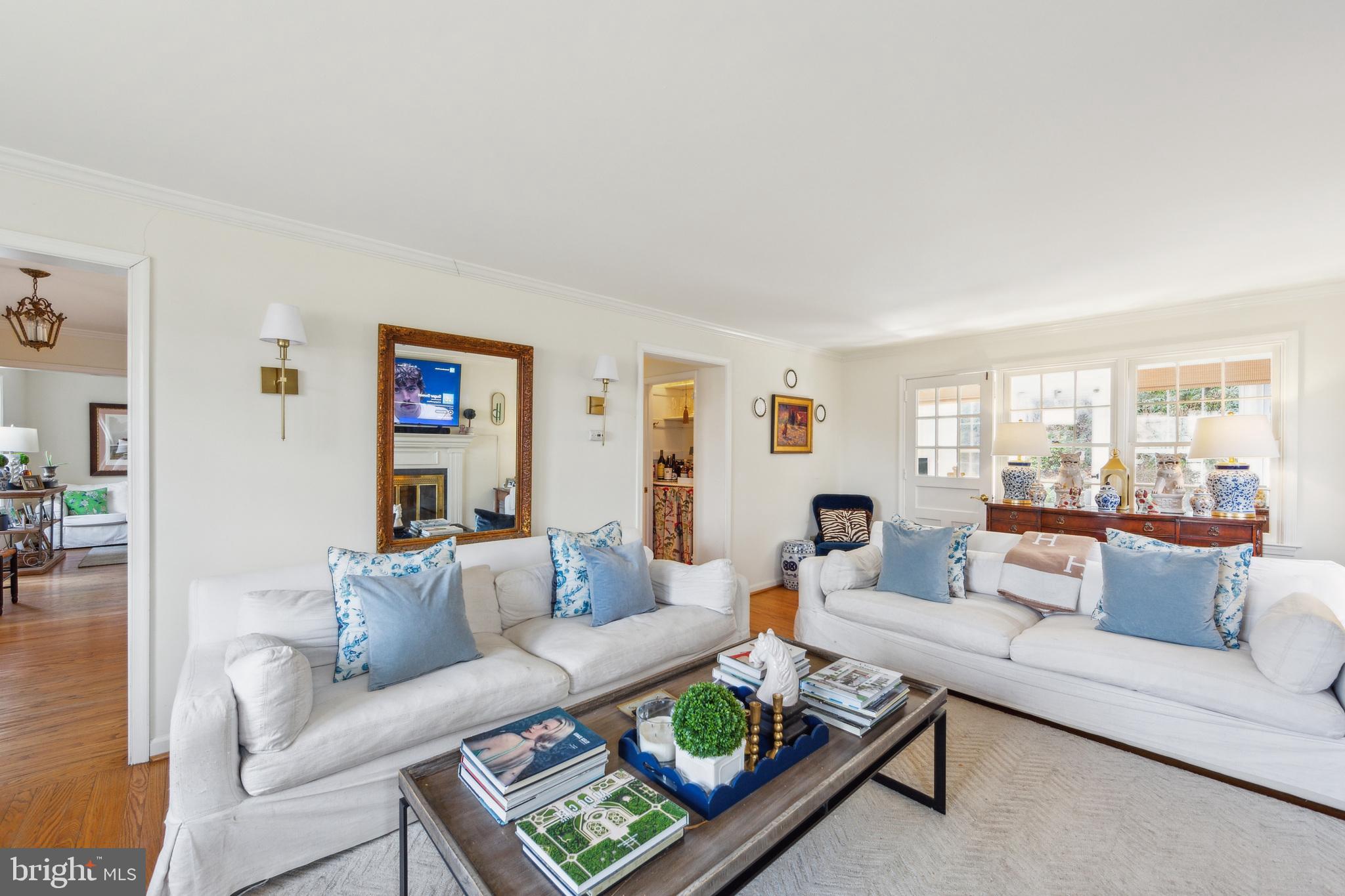 RADNOR HUNT - Residential