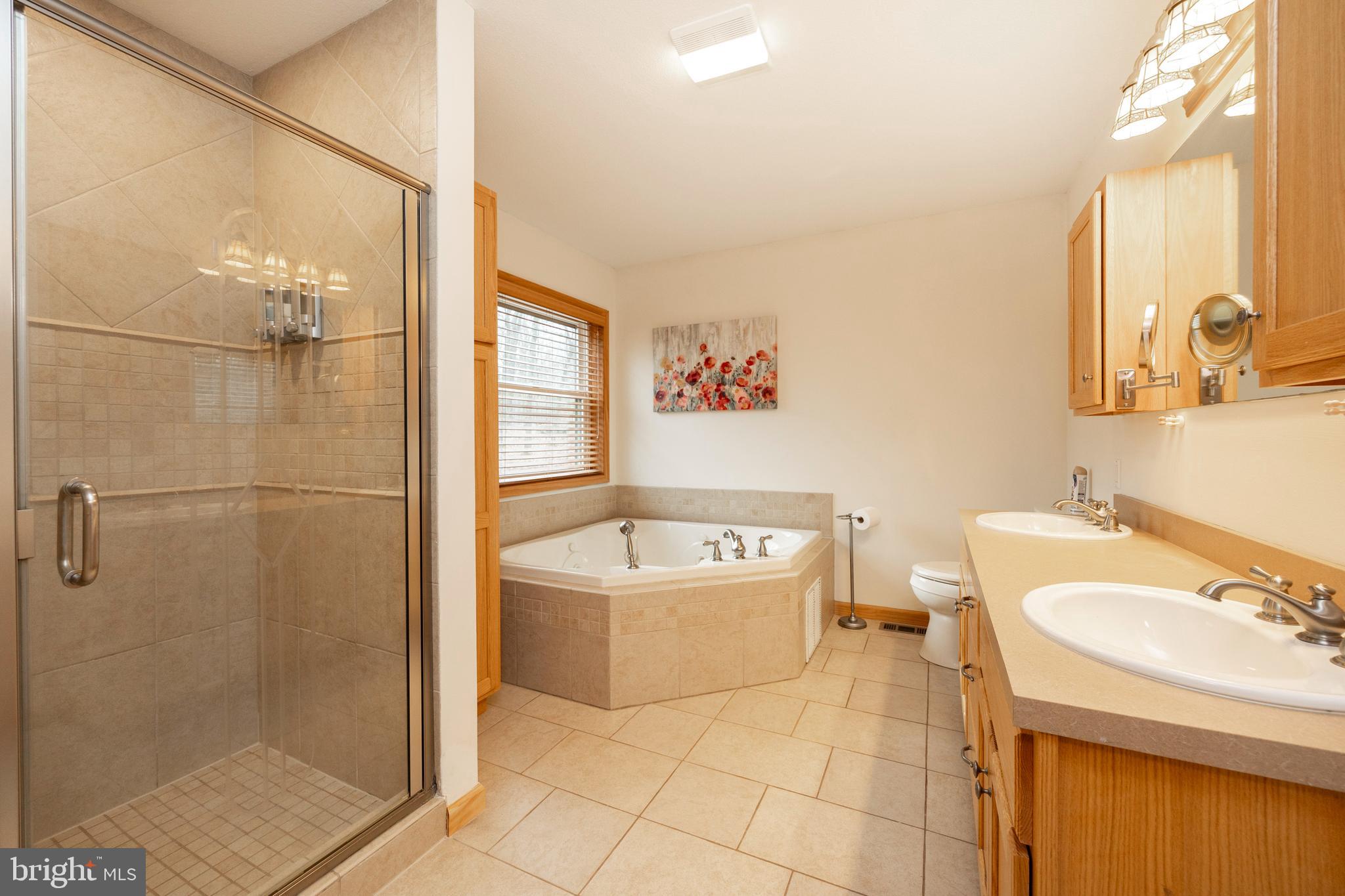 HIDDEN LAKE ESTATES - Residential