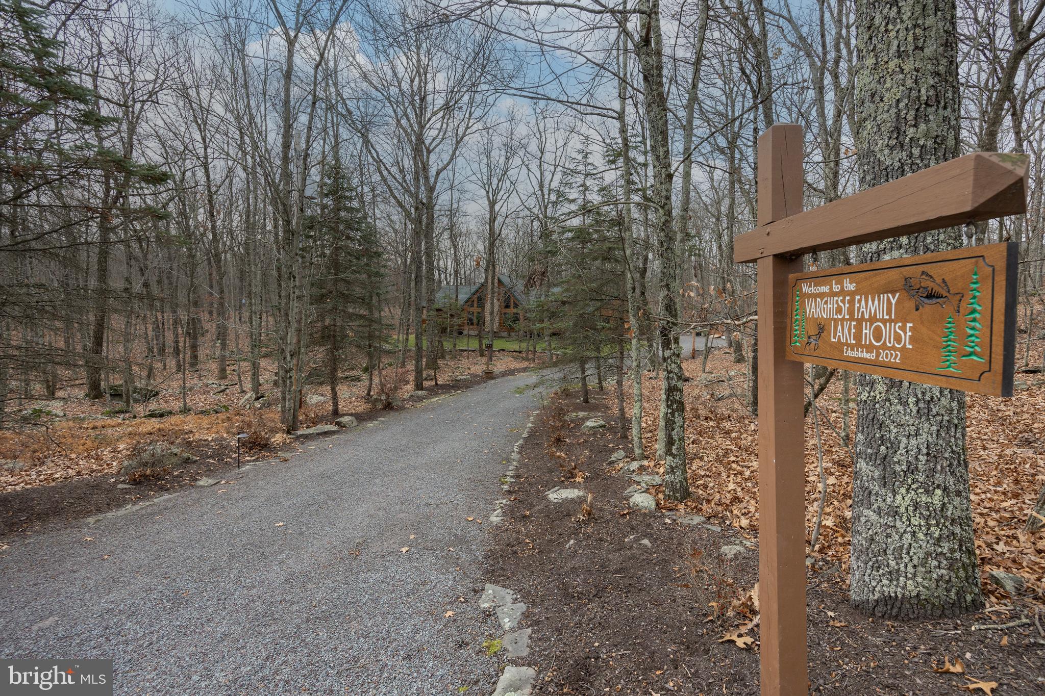 HIDDEN LAKE ESTATES - Residential