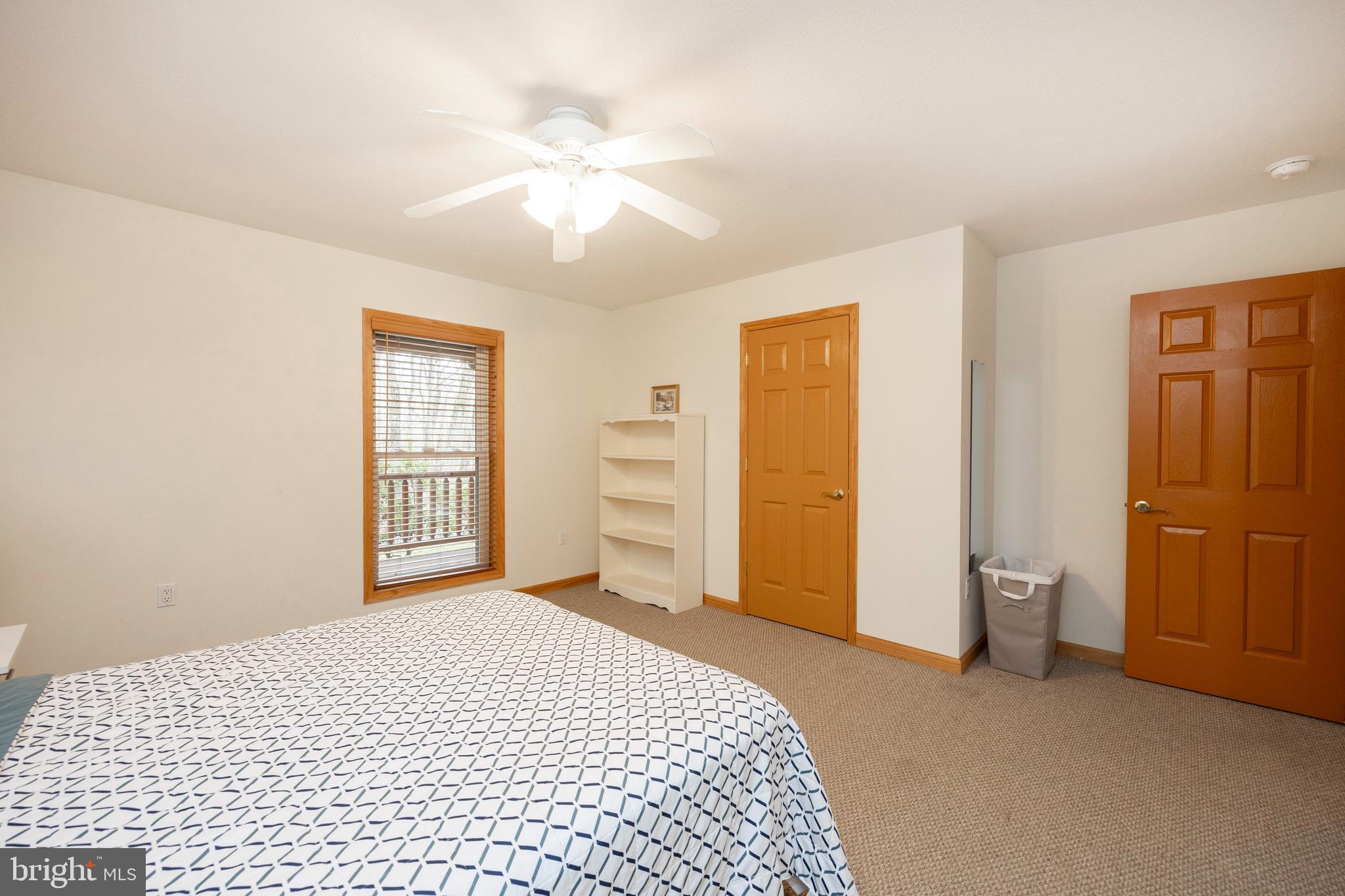 HIDDEN LAKE ESTATES - Residential