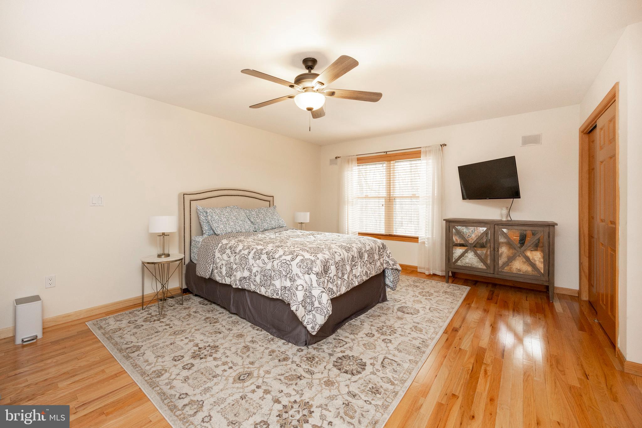 HIDDEN LAKE ESTATES - Residential