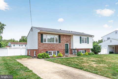Photo of 4130 Bassett Court, DUMFRIES, VA 22026 (MLS # VAPW2125266)
