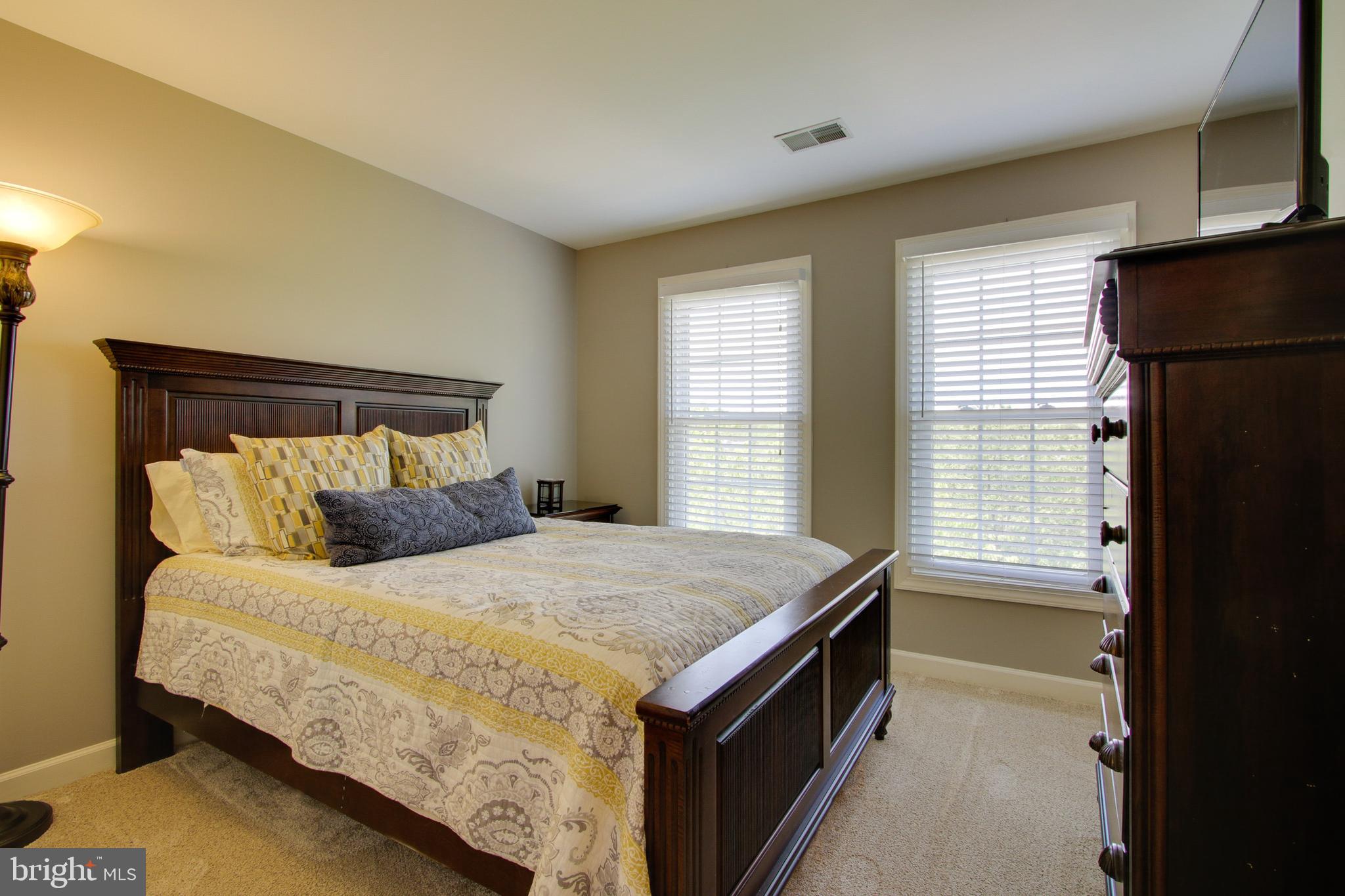 RUSSETT - Residential Lease