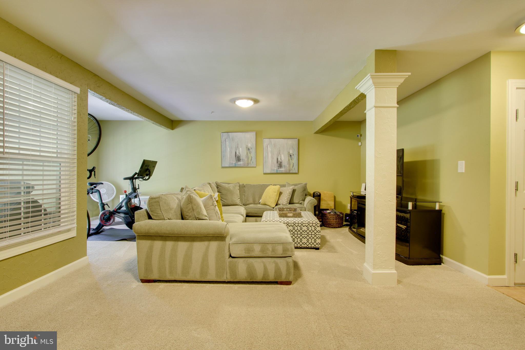 RUSSETT - Residential Lease