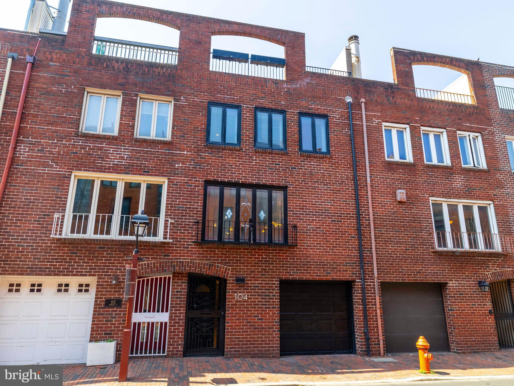 SOCIETY HILL - Residential