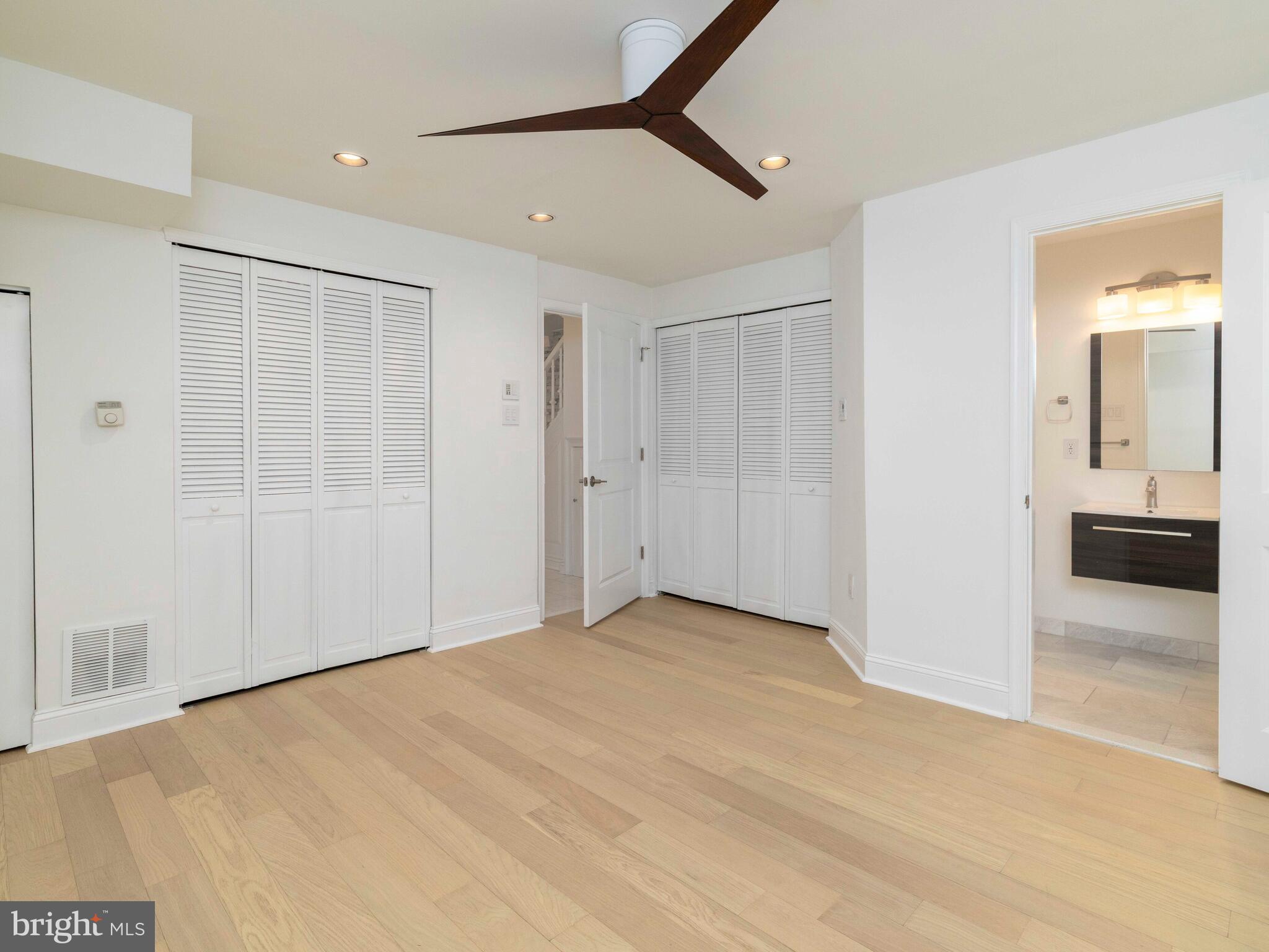 SOCIETY HILL - Residential