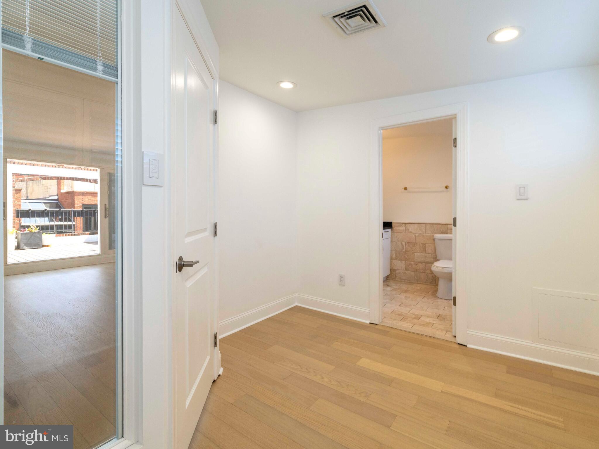 SOCIETY HILL - Residential