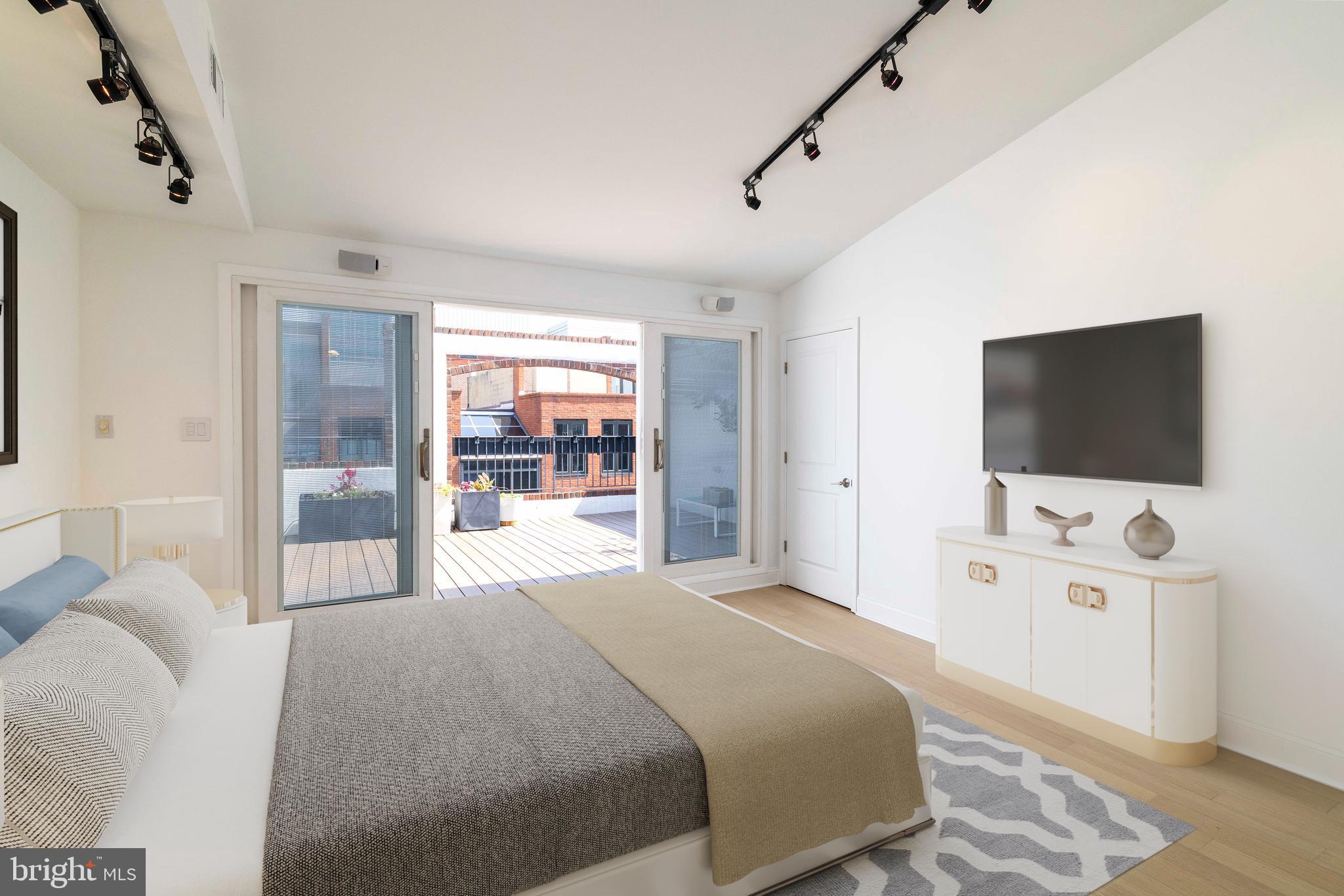 SOCIETY HILL - Residential