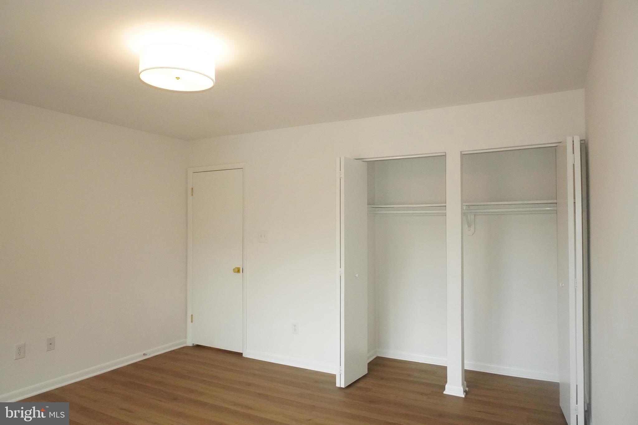 WARR LAKES - Residential