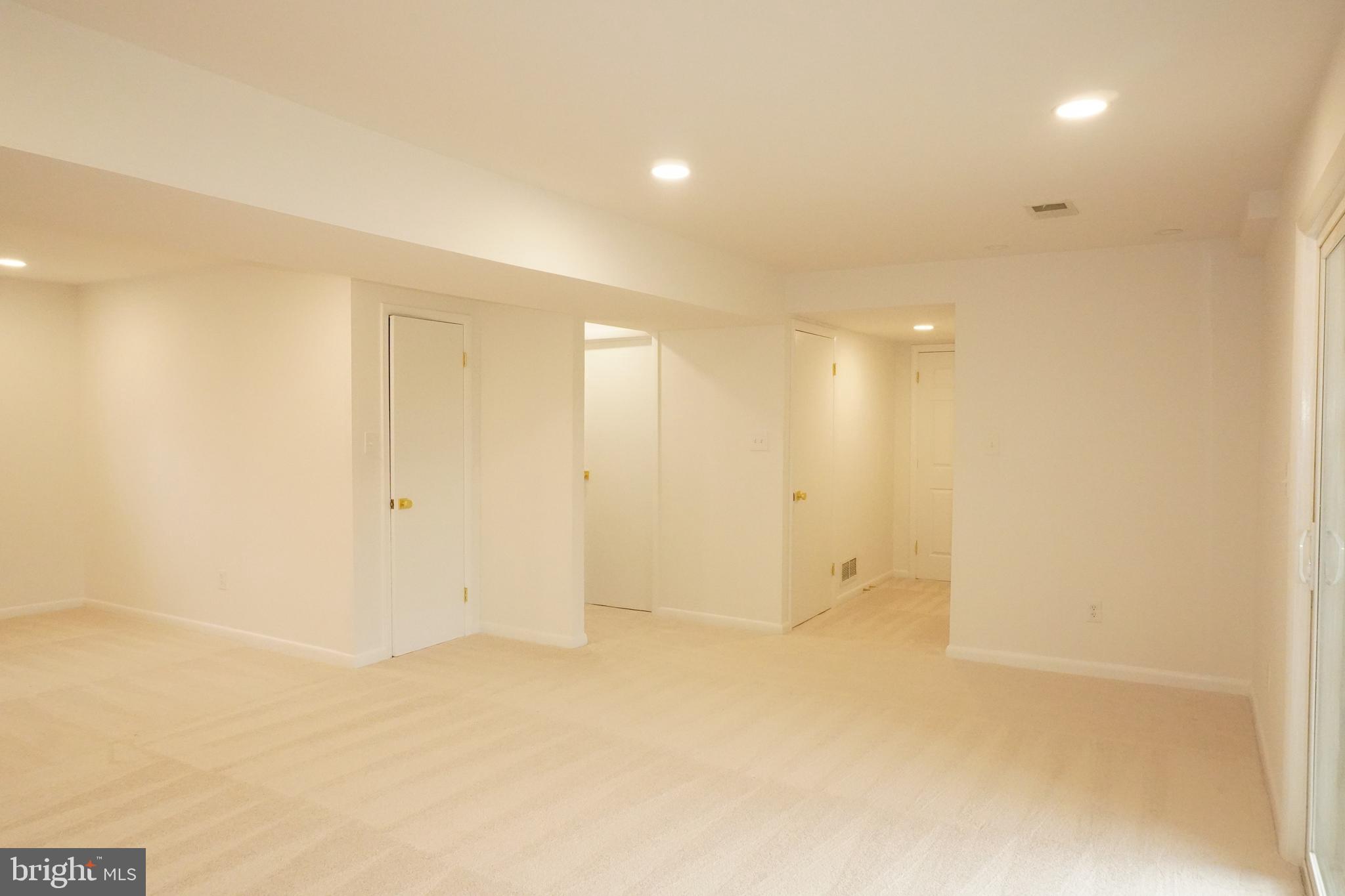 WARR LAKES - Residential