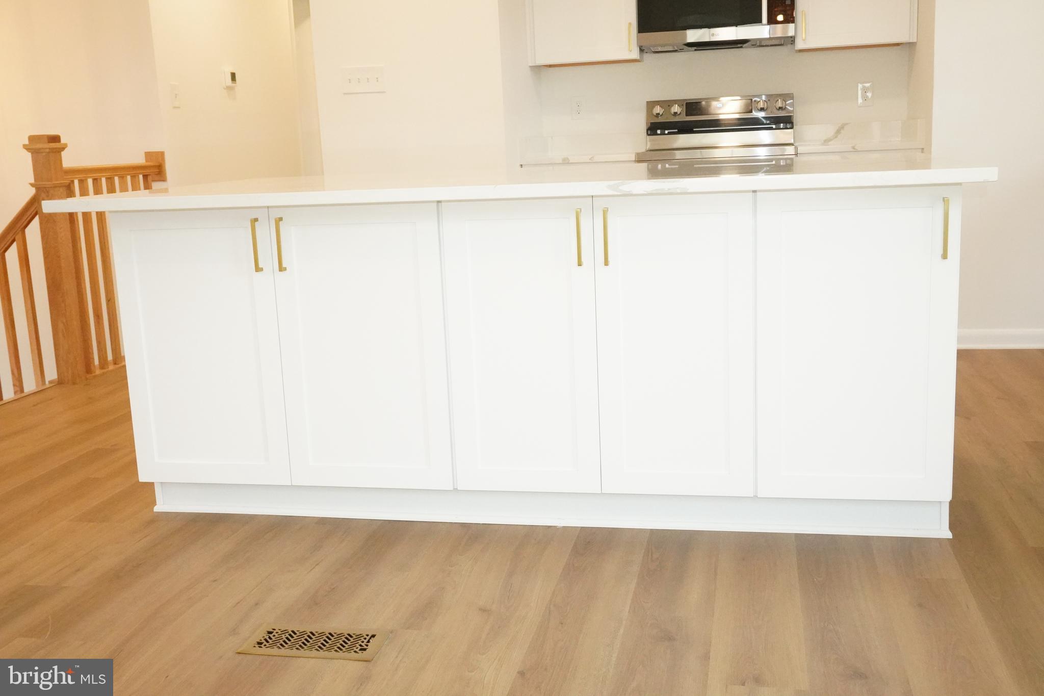 WARR LAKES - Residential